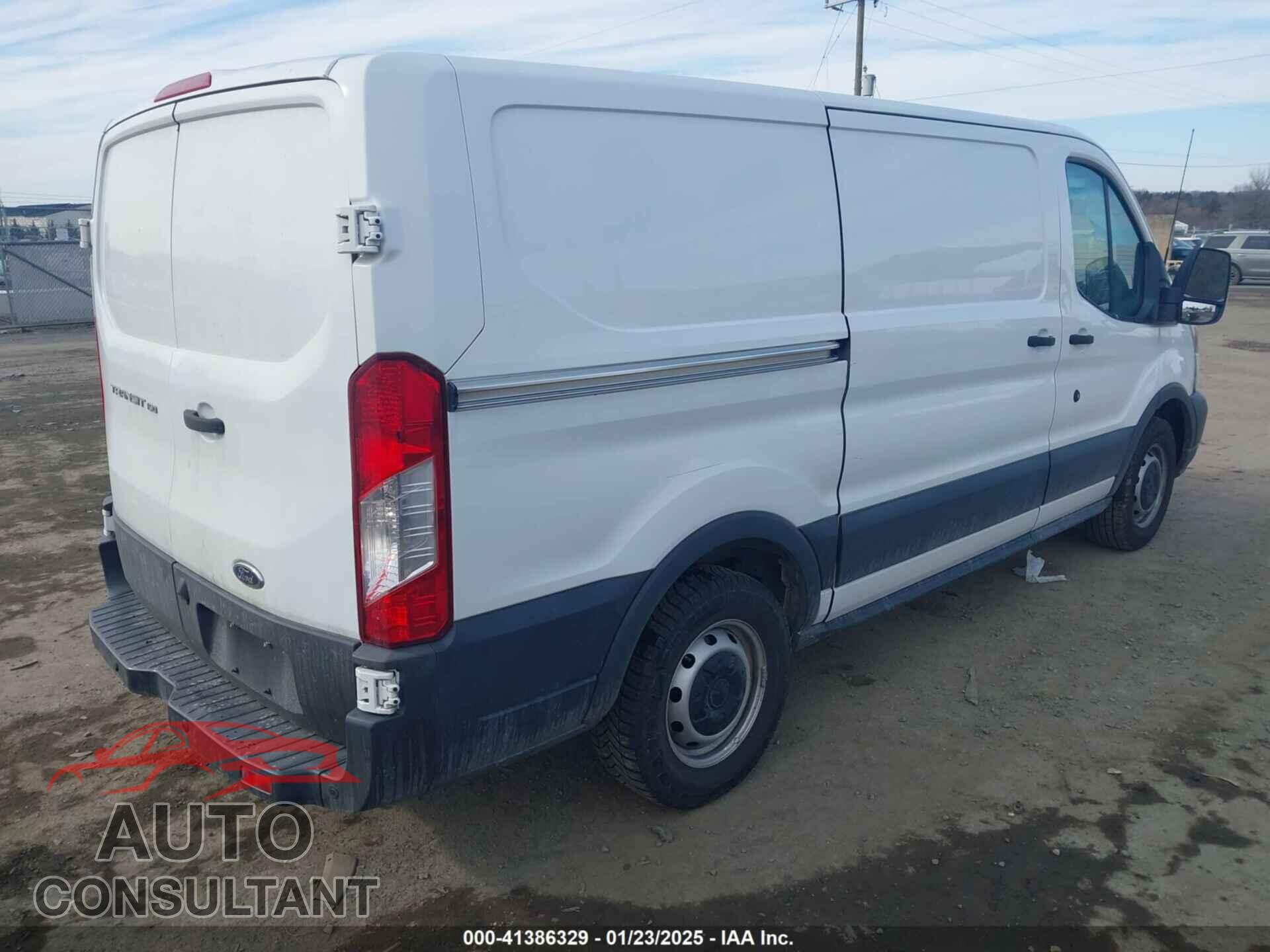 FORD TRANSIT-150 2017 - 1FTYE1YM5HKB43480