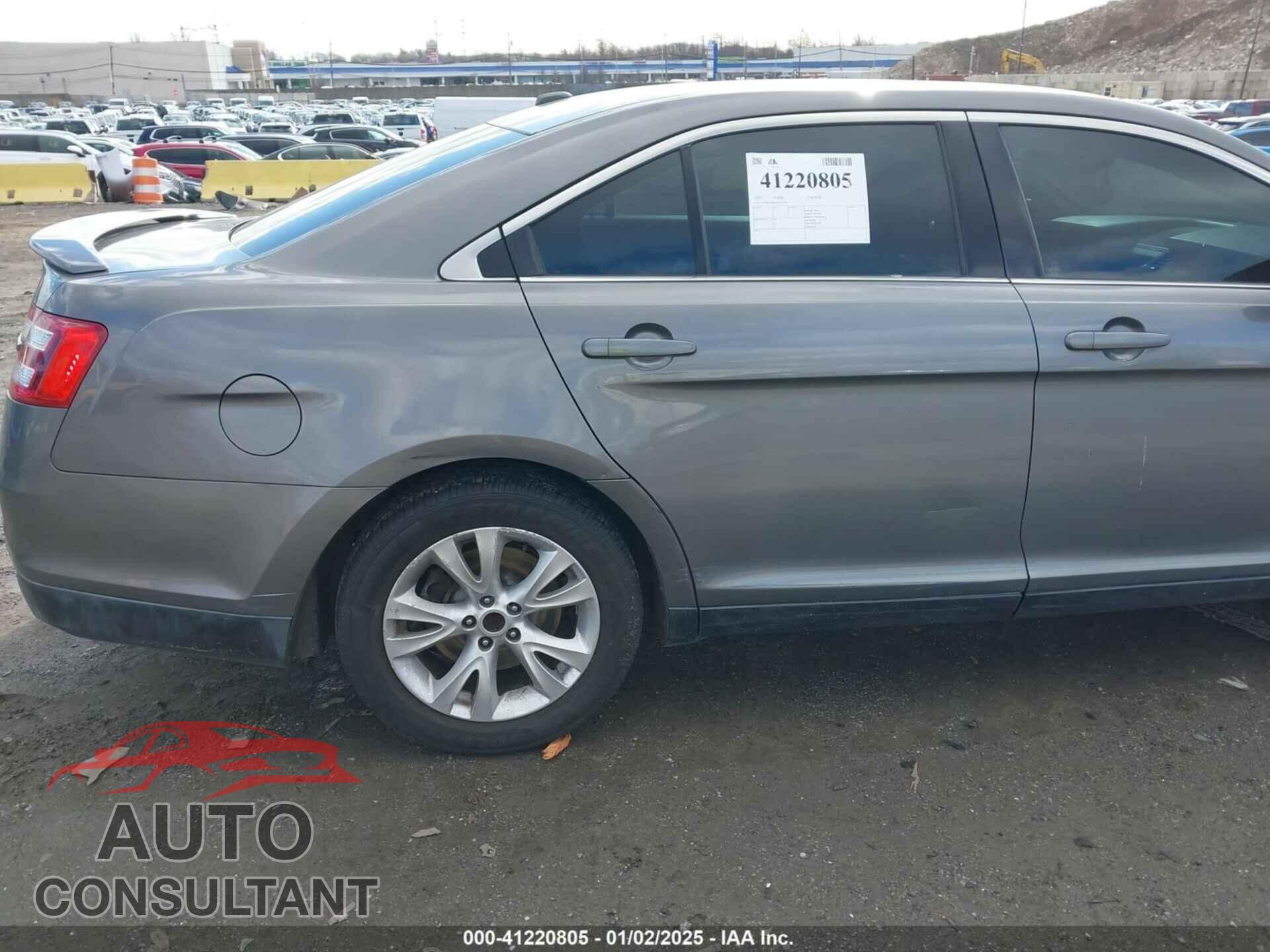 FORD TAURUS 2013 - 1FAHP2E85DG125555