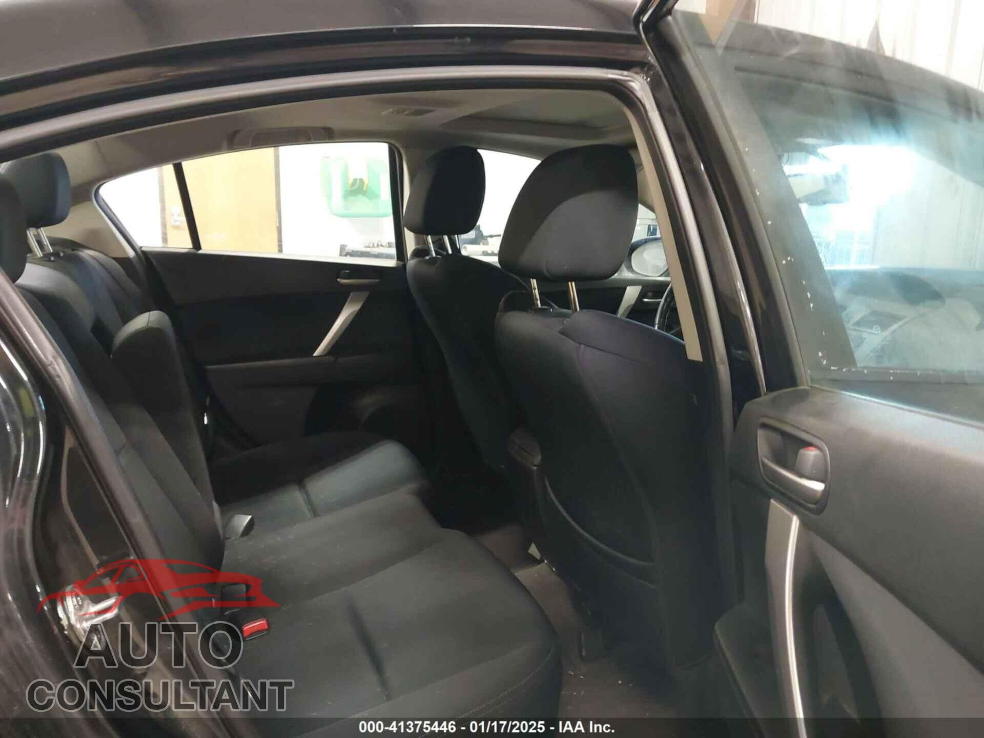 MAZDA MAZDA3 2010 - JM1BL1S62A1352564