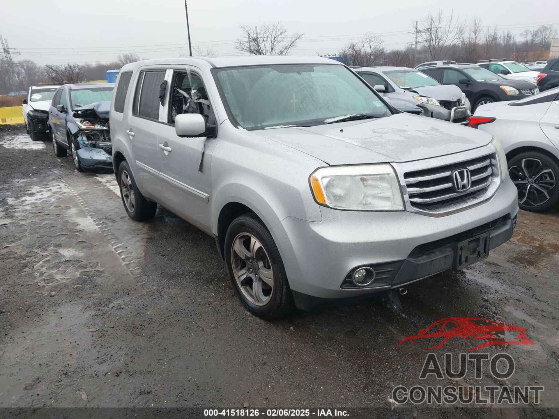 HONDA PILOT 2015 - 5FNYF4H30FB054237