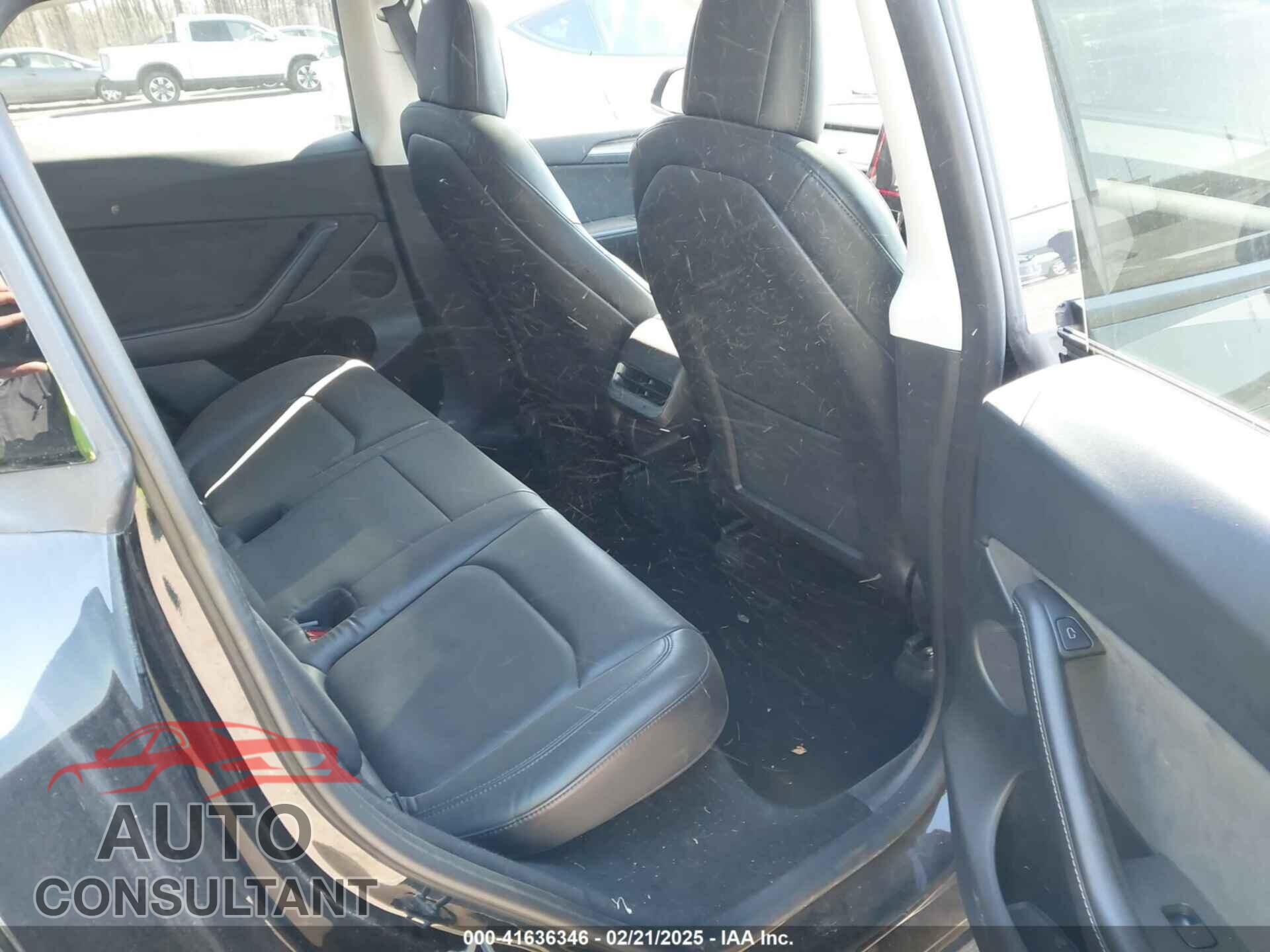TESLA MODEL Y 2023 - 7SAYGDEE9PF639969