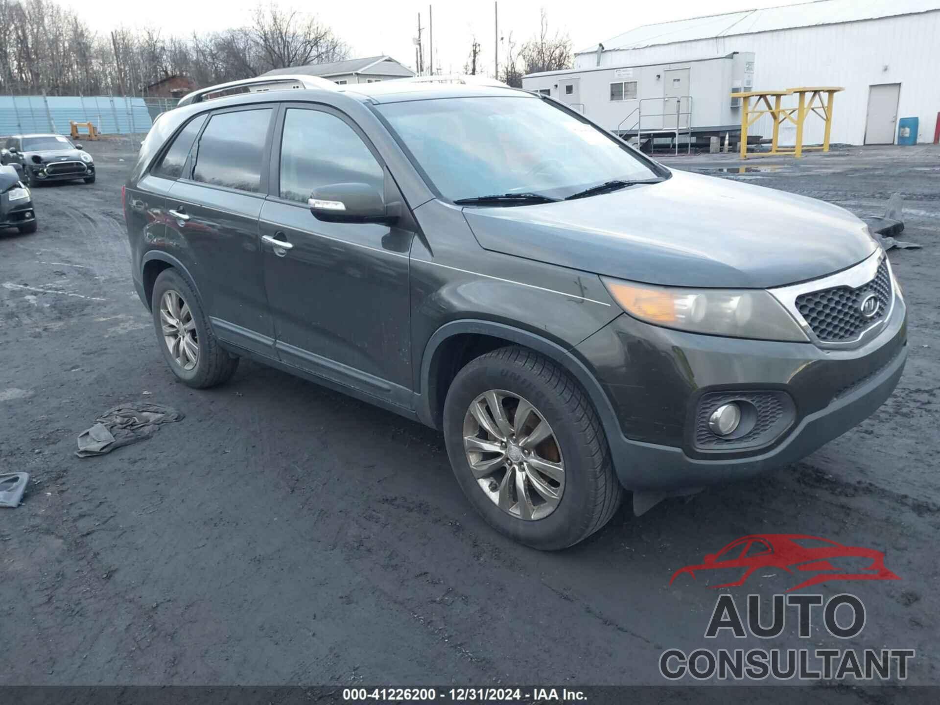 KIA SORENTO 2011 - 5XYKU4A25BG113721