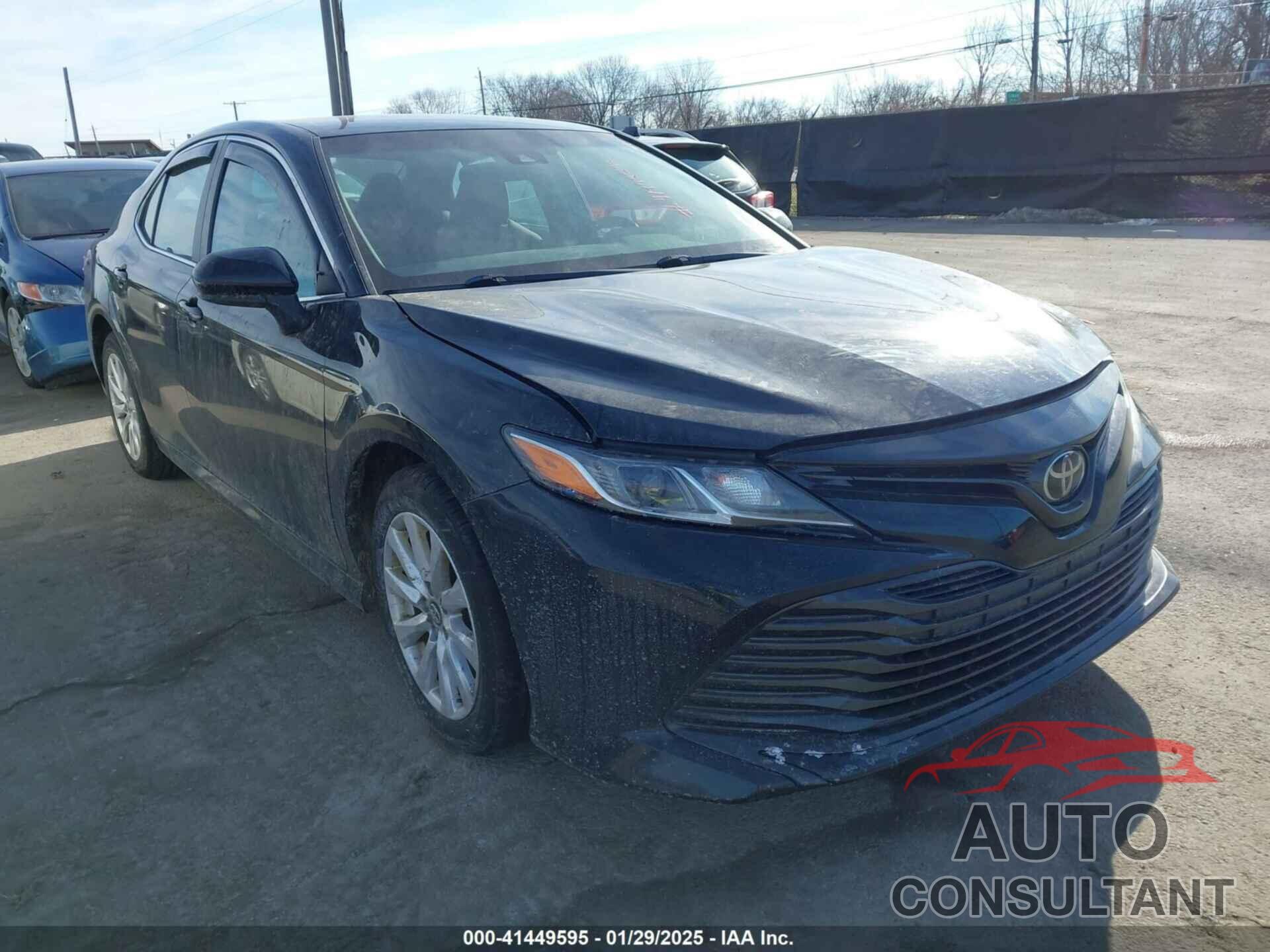 TOYOTA CAMRY 2018 - 4T1B11HK9JU576063