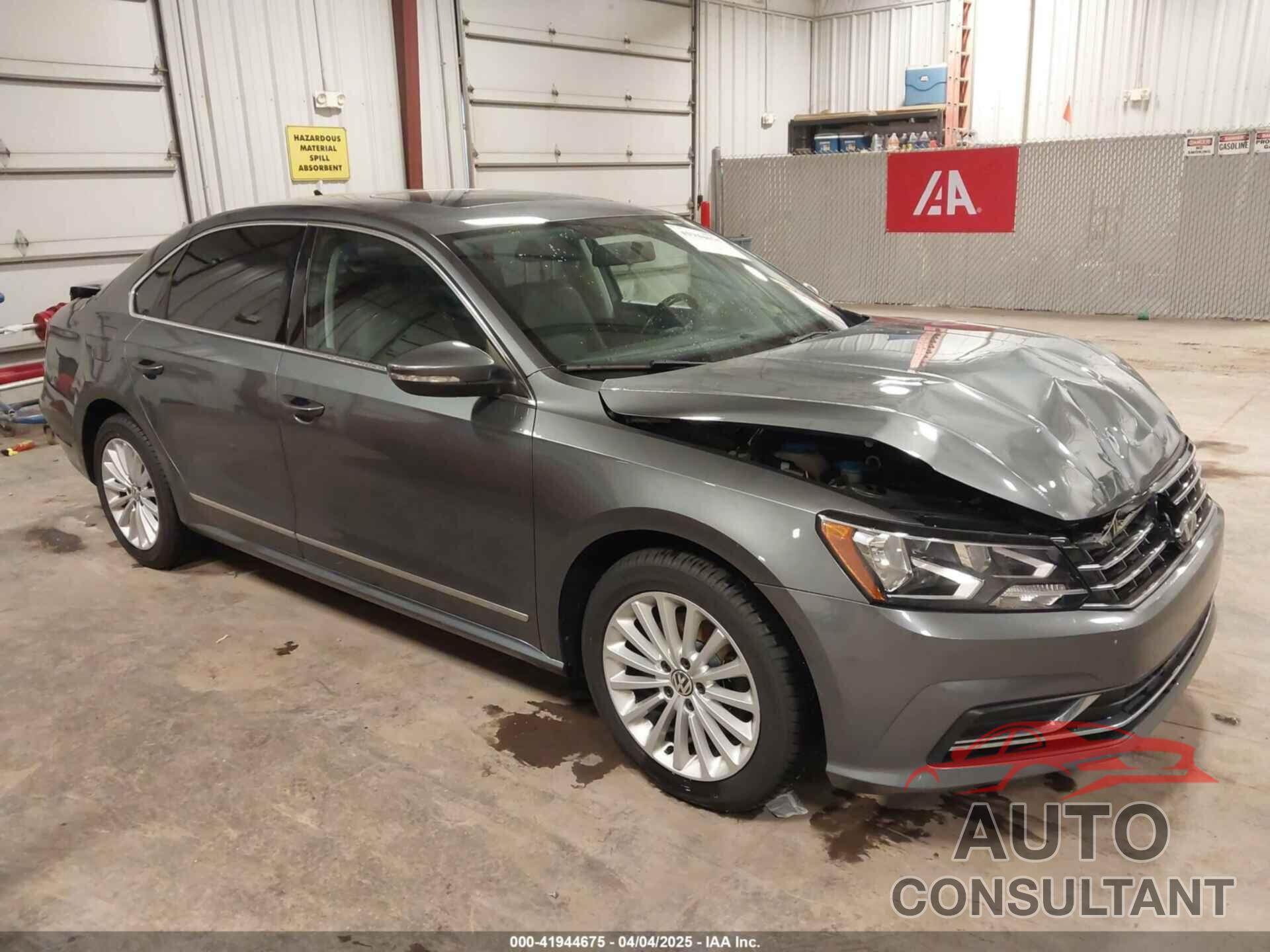 VOLKSWAGEN PASSAT 2017 - 1VWBT7A38HC054123