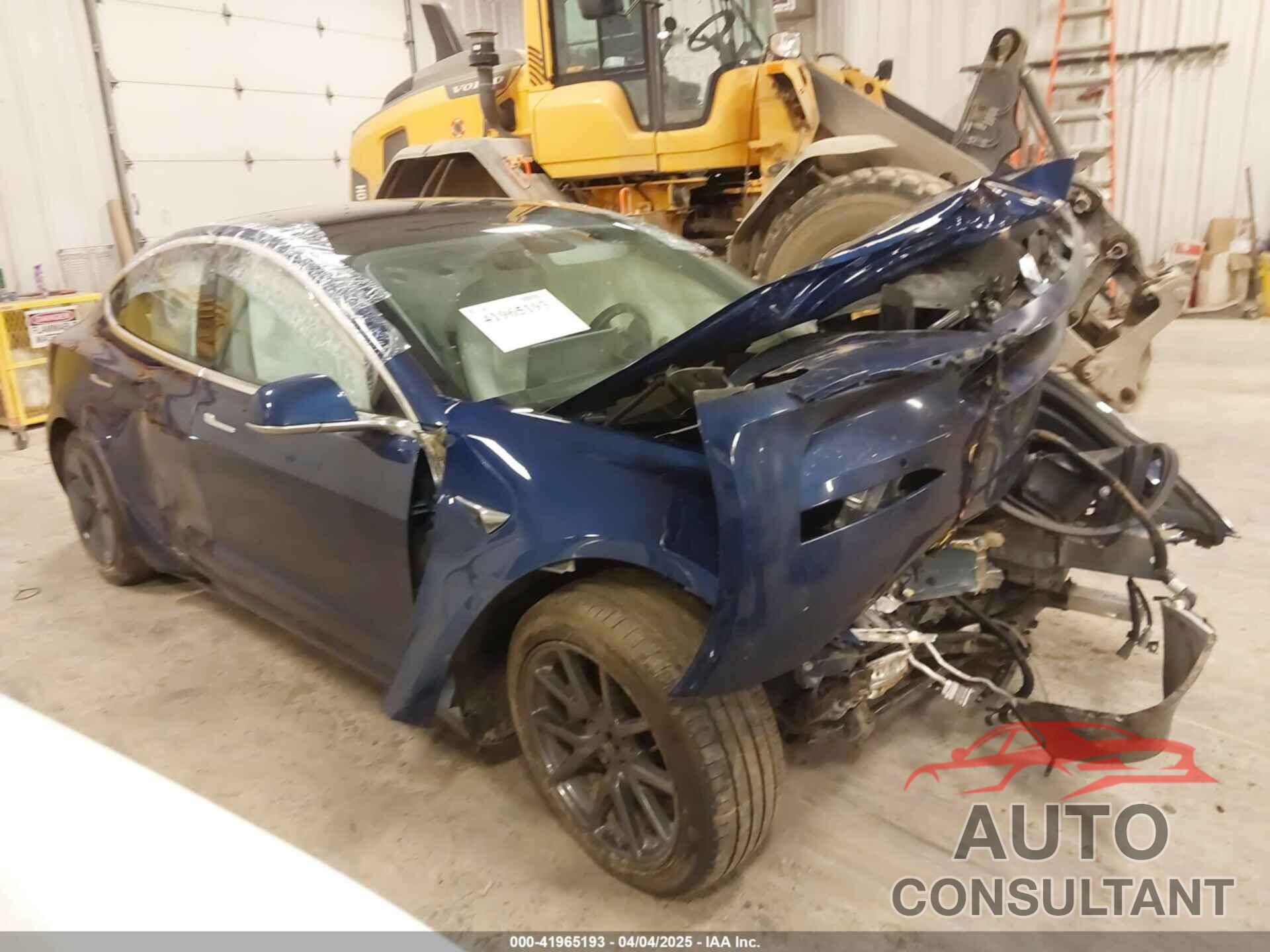 TESLA MODEL 3 2018 - 5YJ3E1EB7JF086201