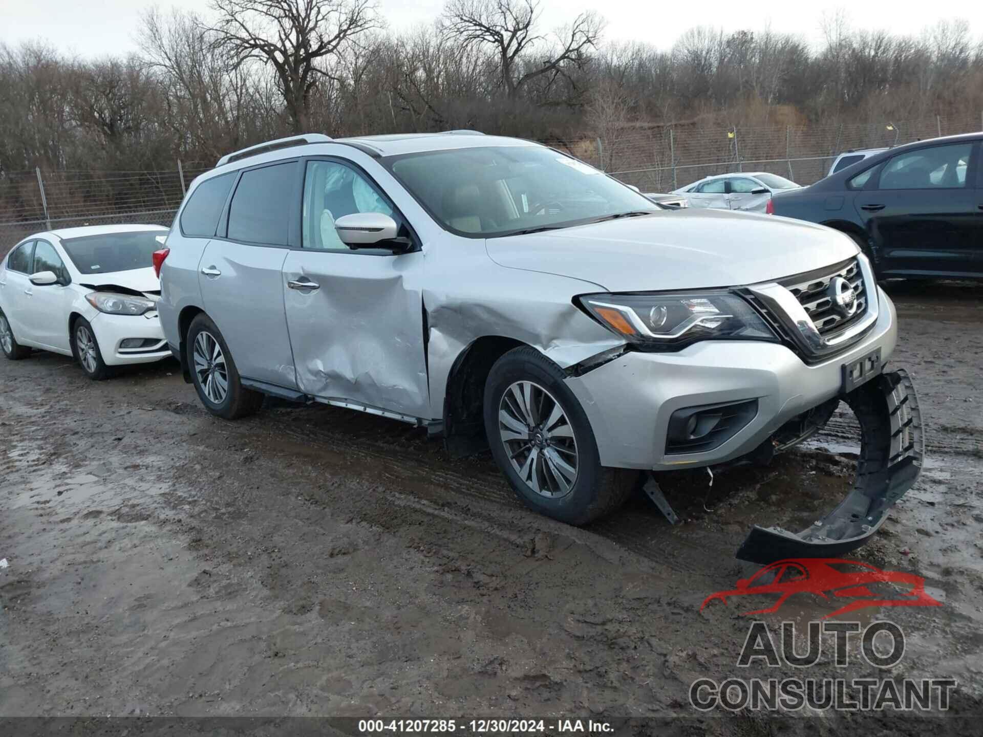 NISSAN PATHFINDER 2017 - 5N1DR2MM7HC612718