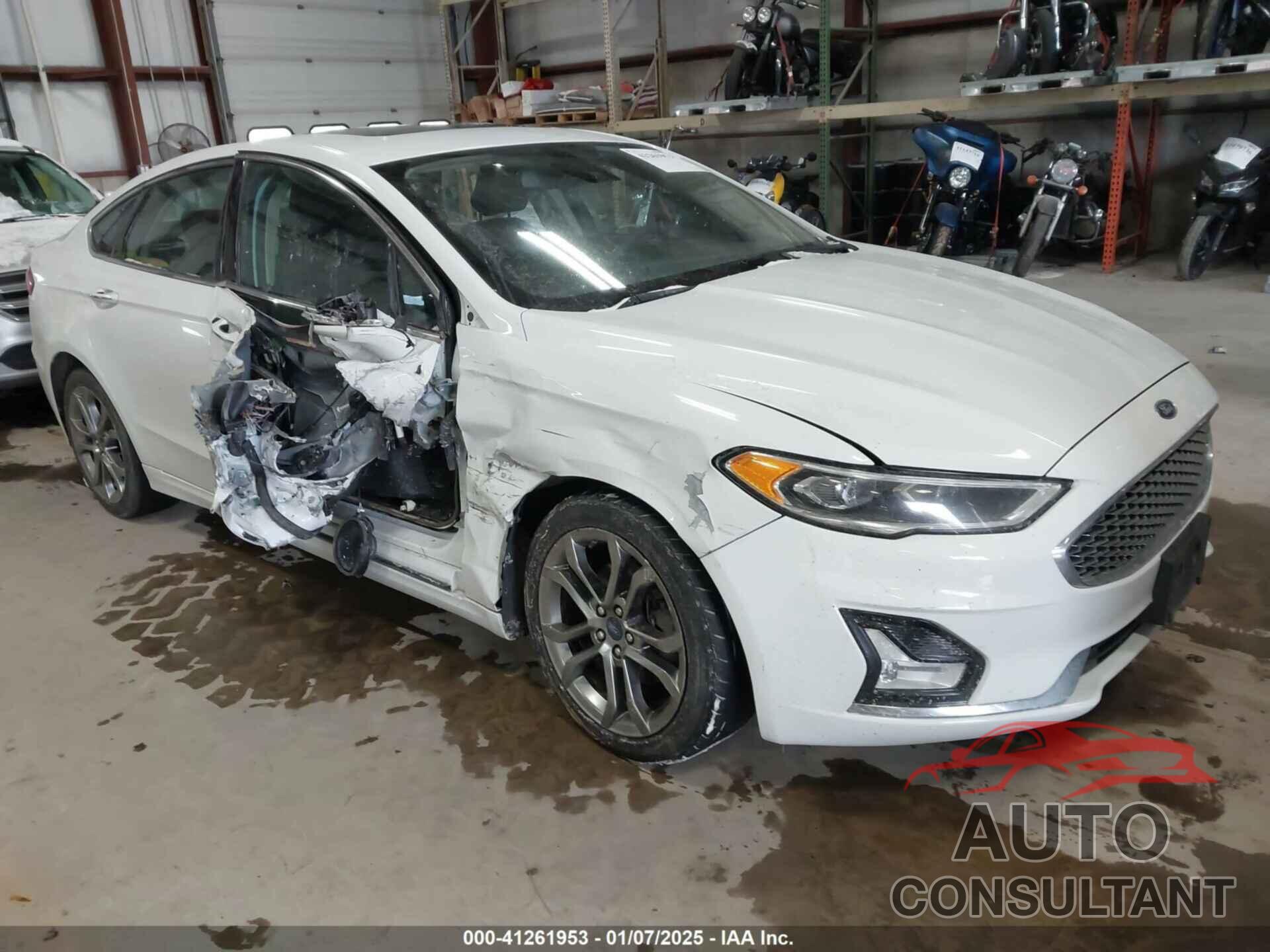 FORD FUSION HYBRID 2020 - 3FA6P0RU0LR203881