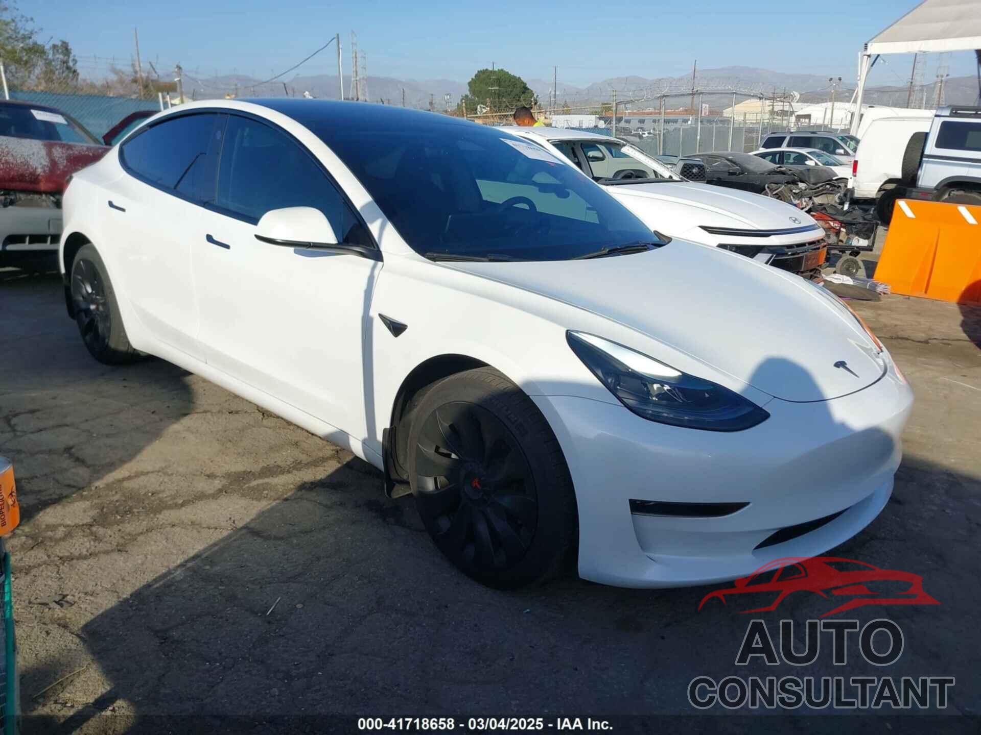TESLA MODEL 3 2023 - 5YJ3E1EA0PF503352