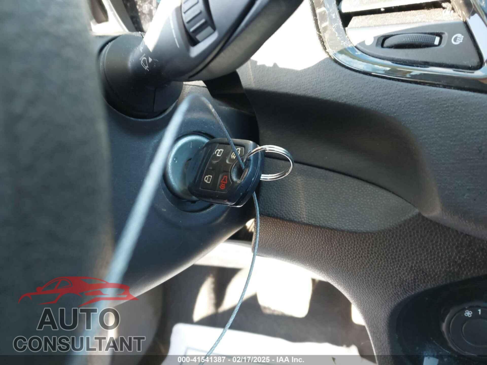 FORD FIESTA 2019 - 3FADP4EJ3KM138398