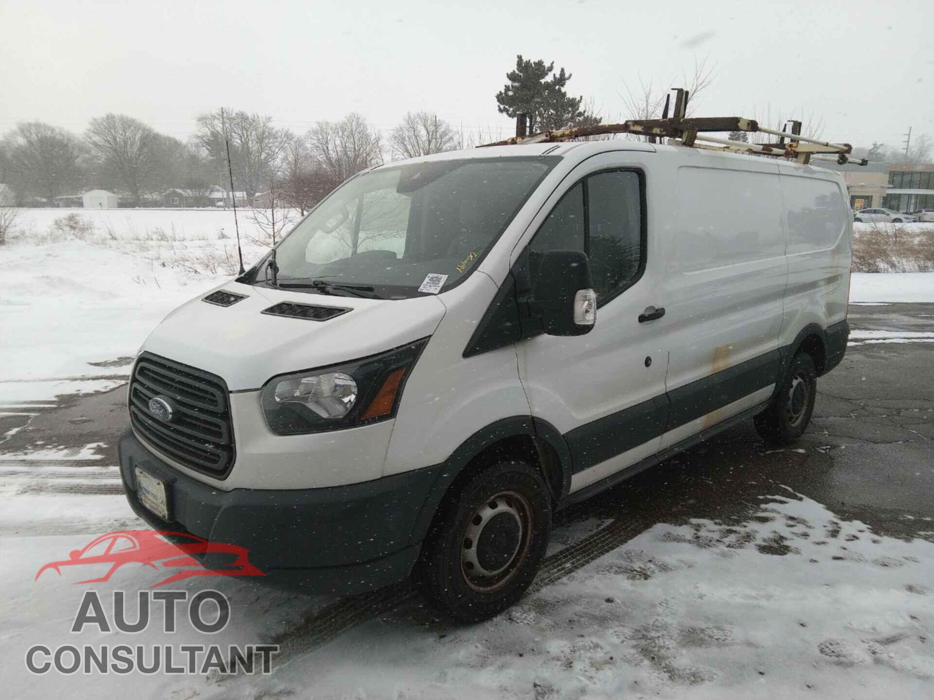 FORD TRANSIT 2017 - 1FTYR1YM1HKB43545