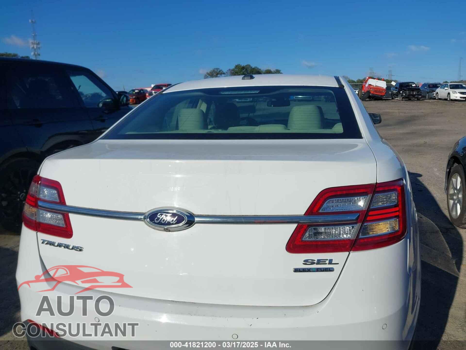 FORD TAURUS 2015 - 1FAHP2E81FG129234