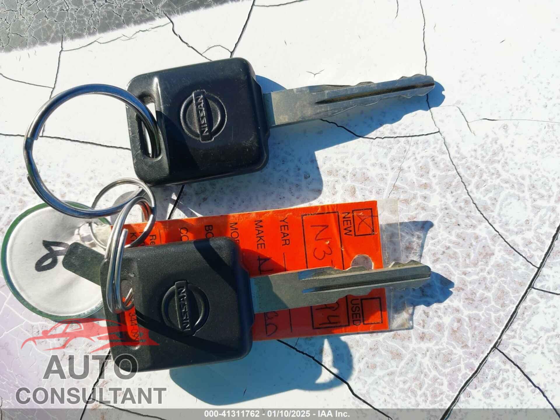 NISSAN VERSA NOTE 2016 - 3N1CE2CP8GL370194