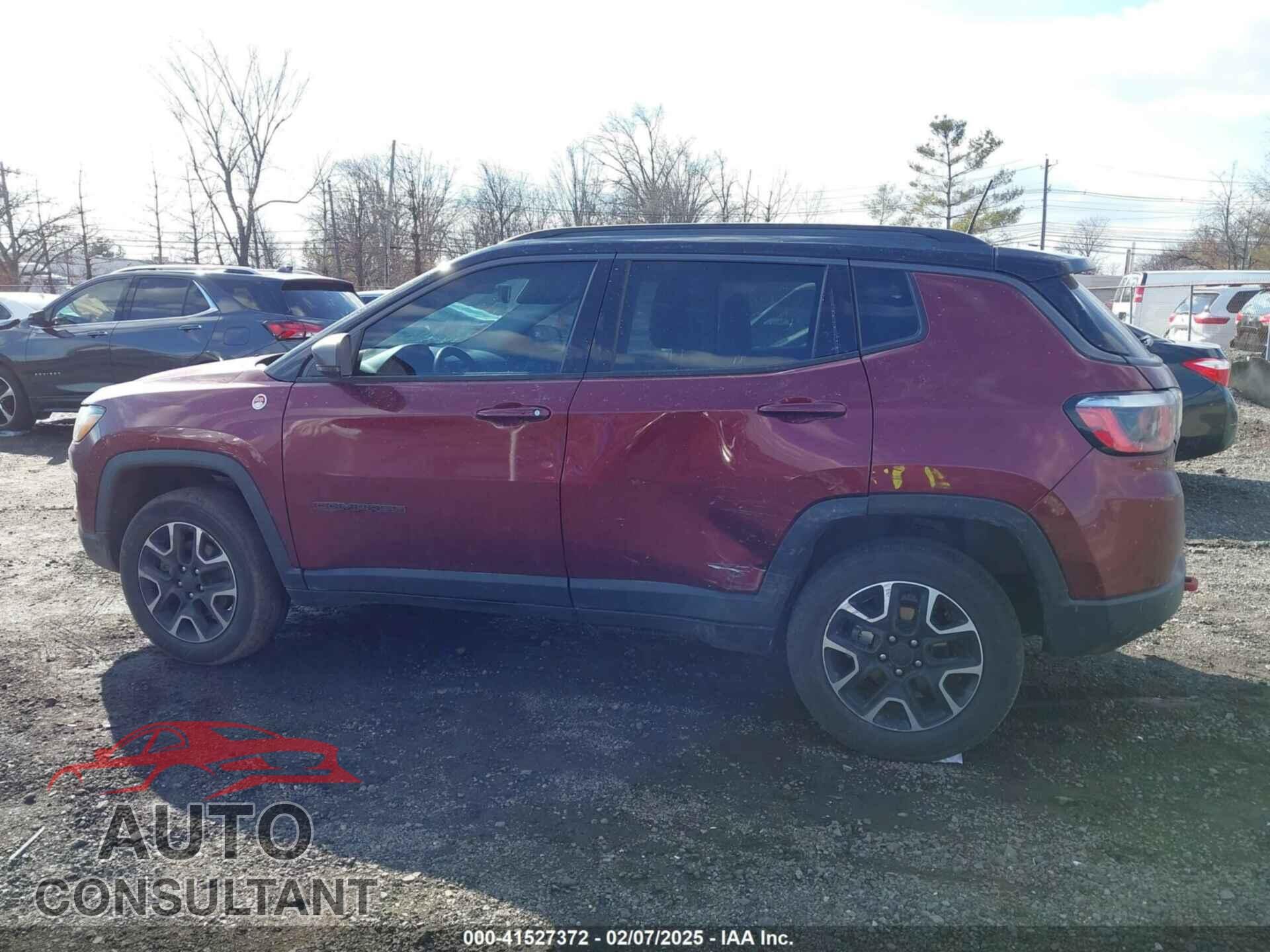 JEEP COMPASS 2020 - 3C4NJDDB2LT239384
