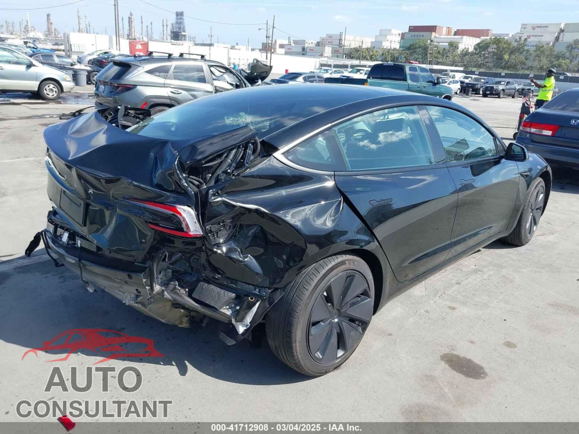 TESLA MODEL 3 2024 - 5YJ3E1EA0RF873378