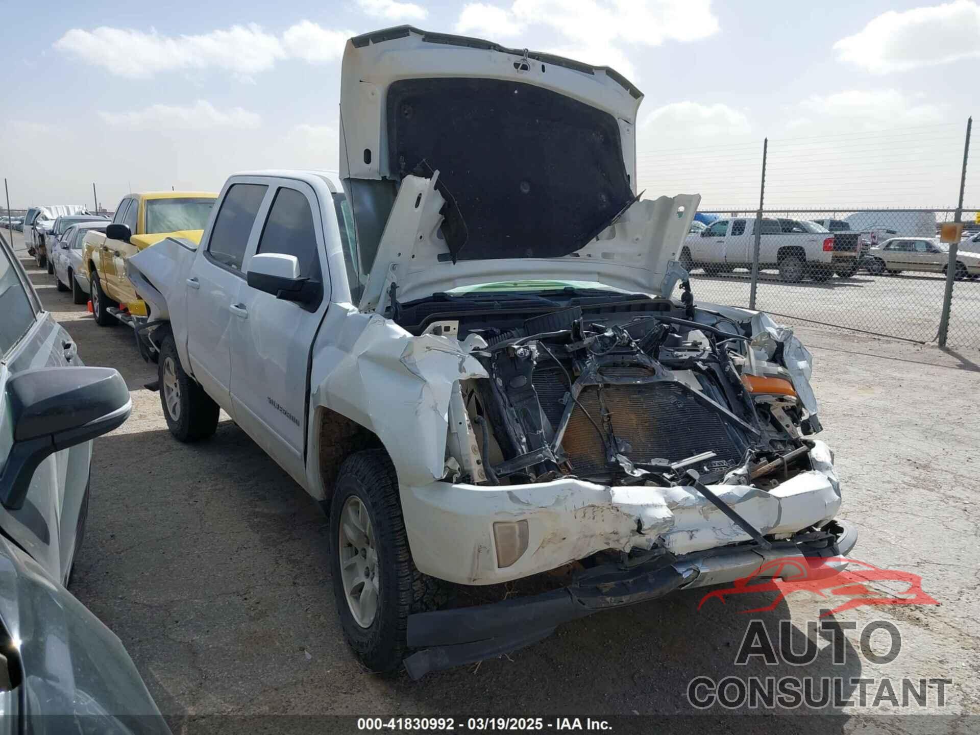 CHEVROLET SILVERADO 1500 2018 - 3GCUKREC9JG316576