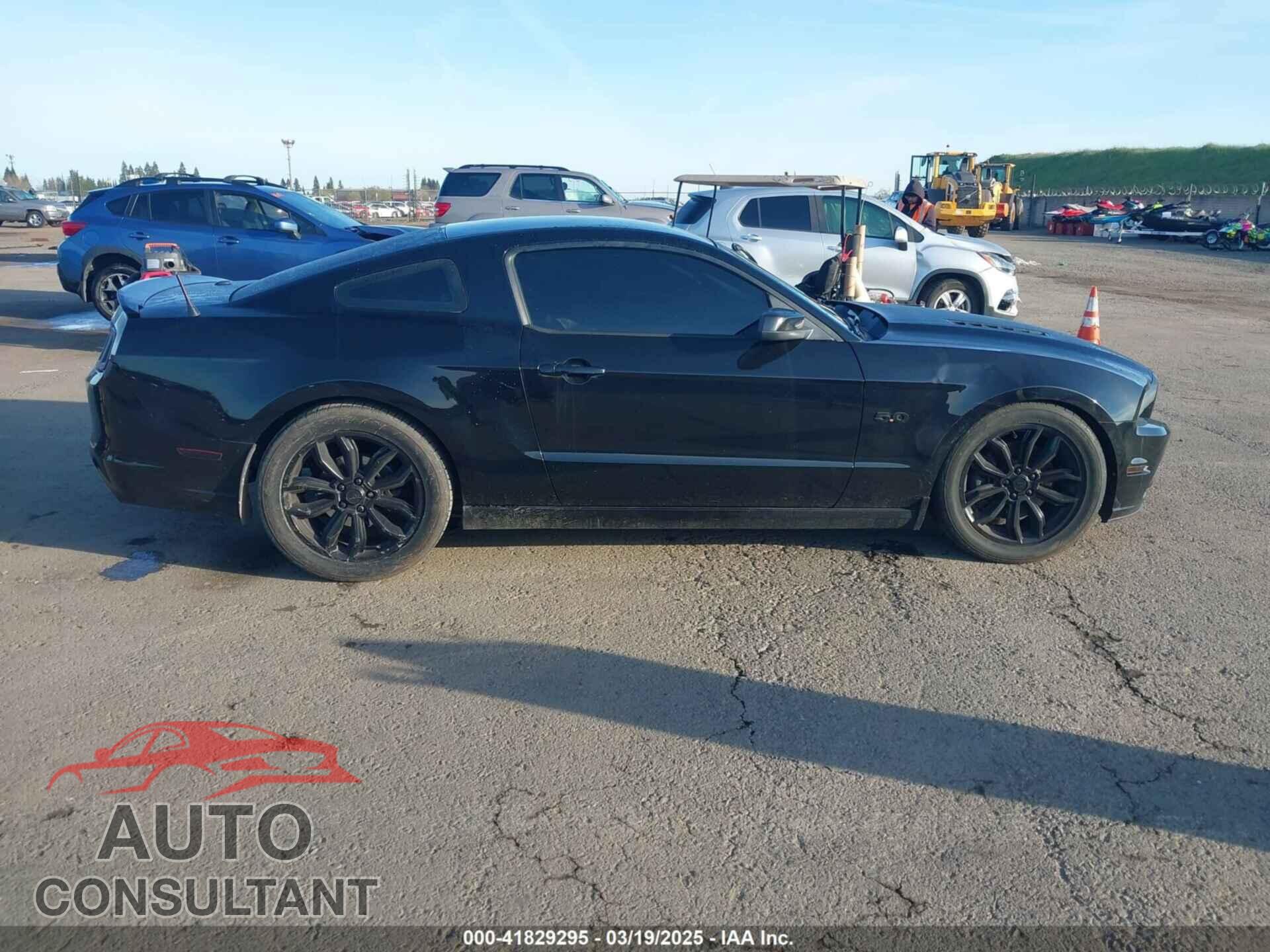 FORD MUSTANG 2013 - 1ZVBP8CFXD5284486