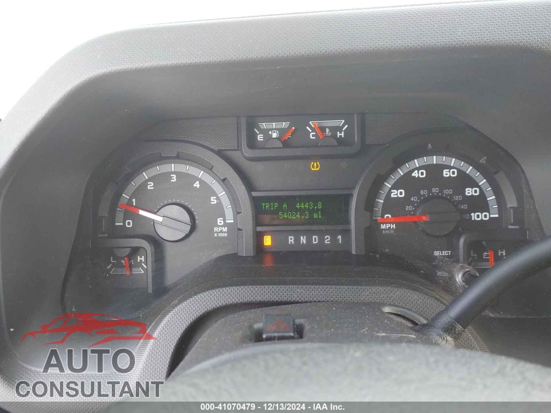 FORD E-350 SUPER DUTY 2014 - 1FBSS3BL8EDA32128