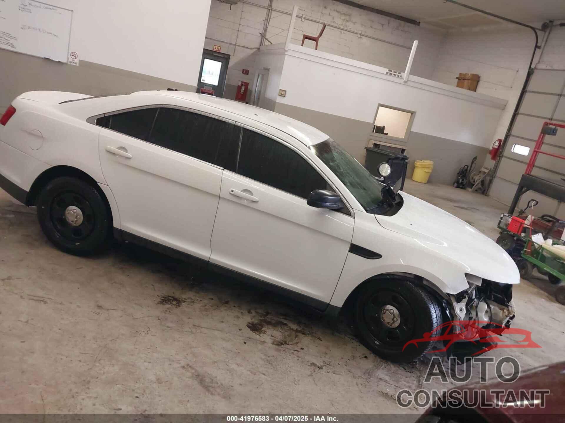FORD POLICE INTERCEPTOR 2013 - 1FAHP2M8XDG152879