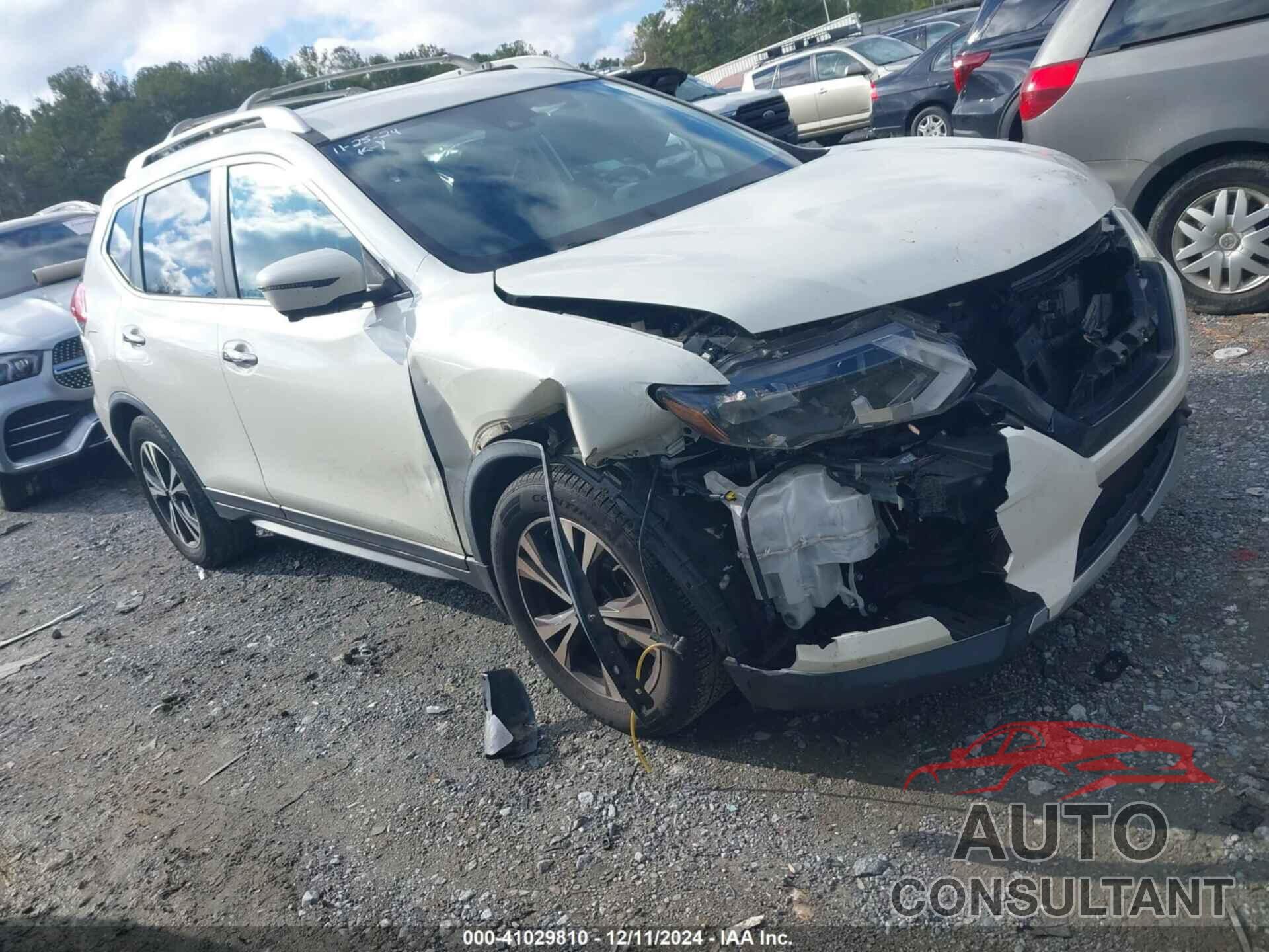 NISSAN ROGUE 2019 - JN8AT2MT2KW268127