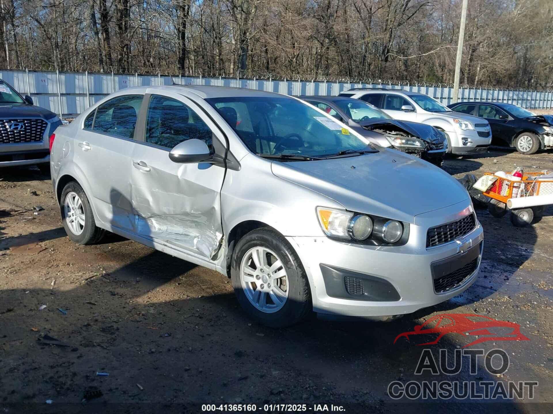 CHEVROLET SONIC 2014 - 1G1JC5SH6E4113410