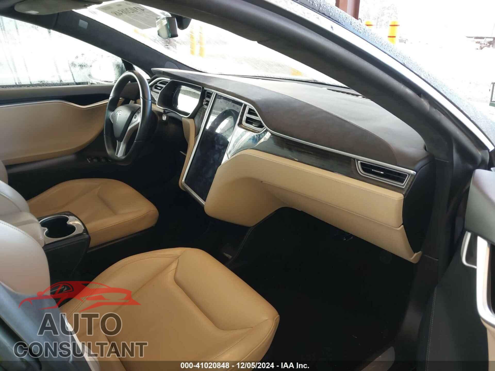 TESLA MODEL S 2015 - 5YJSA1S22FF098646