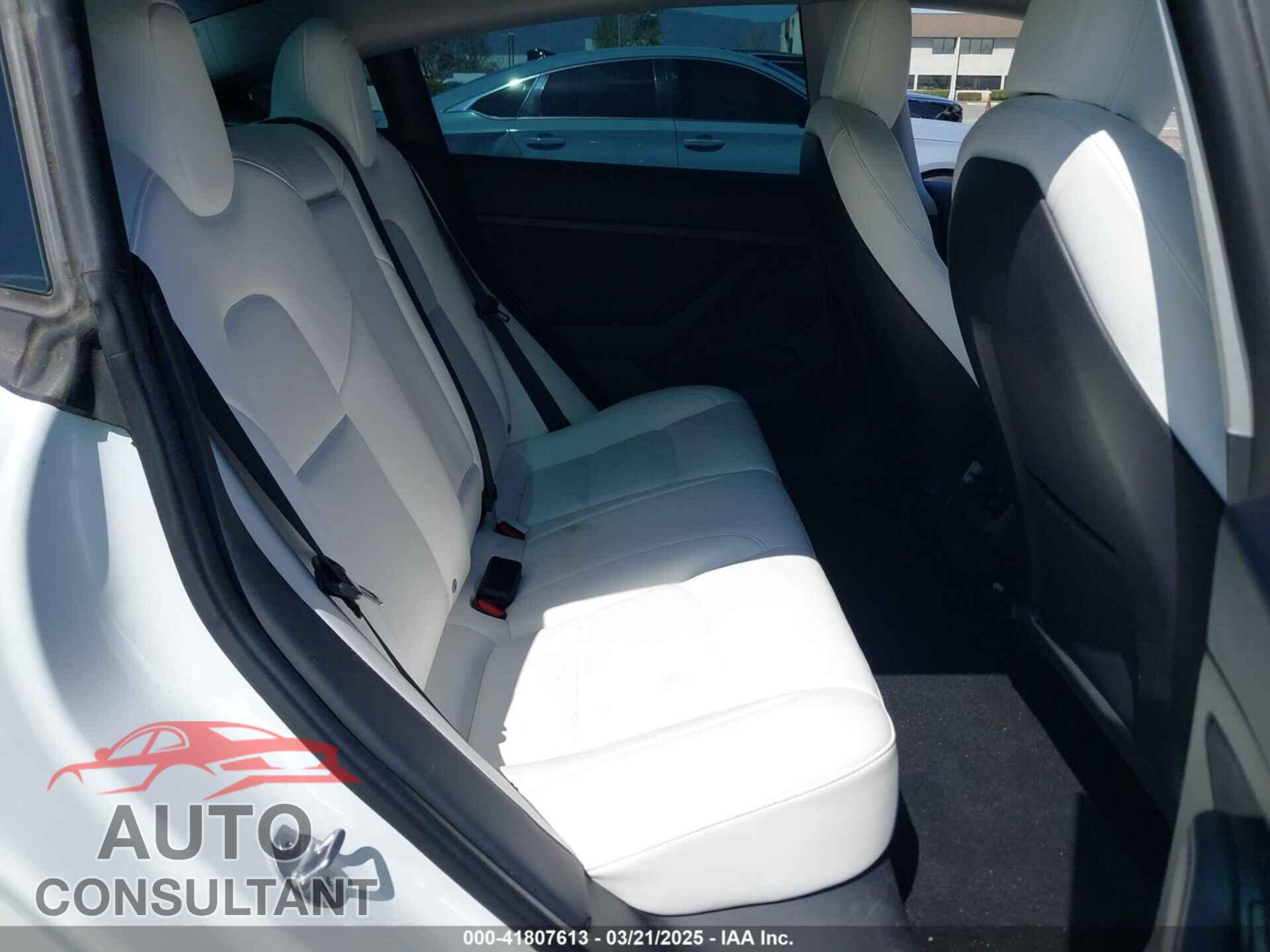 TESLA MODEL 3 2022 - 5YJ3E1EC2NF176127