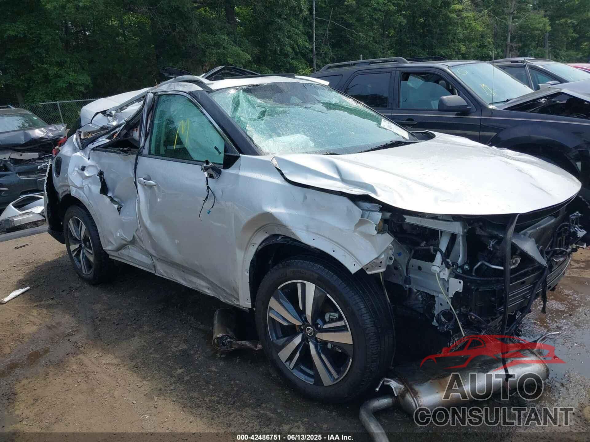 NISSAN ROGUE 2021 - 5N1AT3CB4MC704633