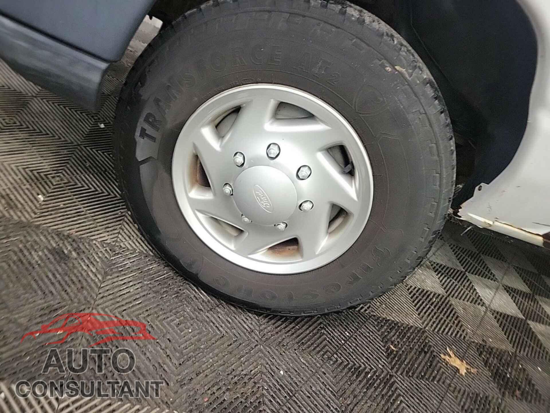 FORD ECONOLINE 2011 - 1FTNE2EL9BDB35026