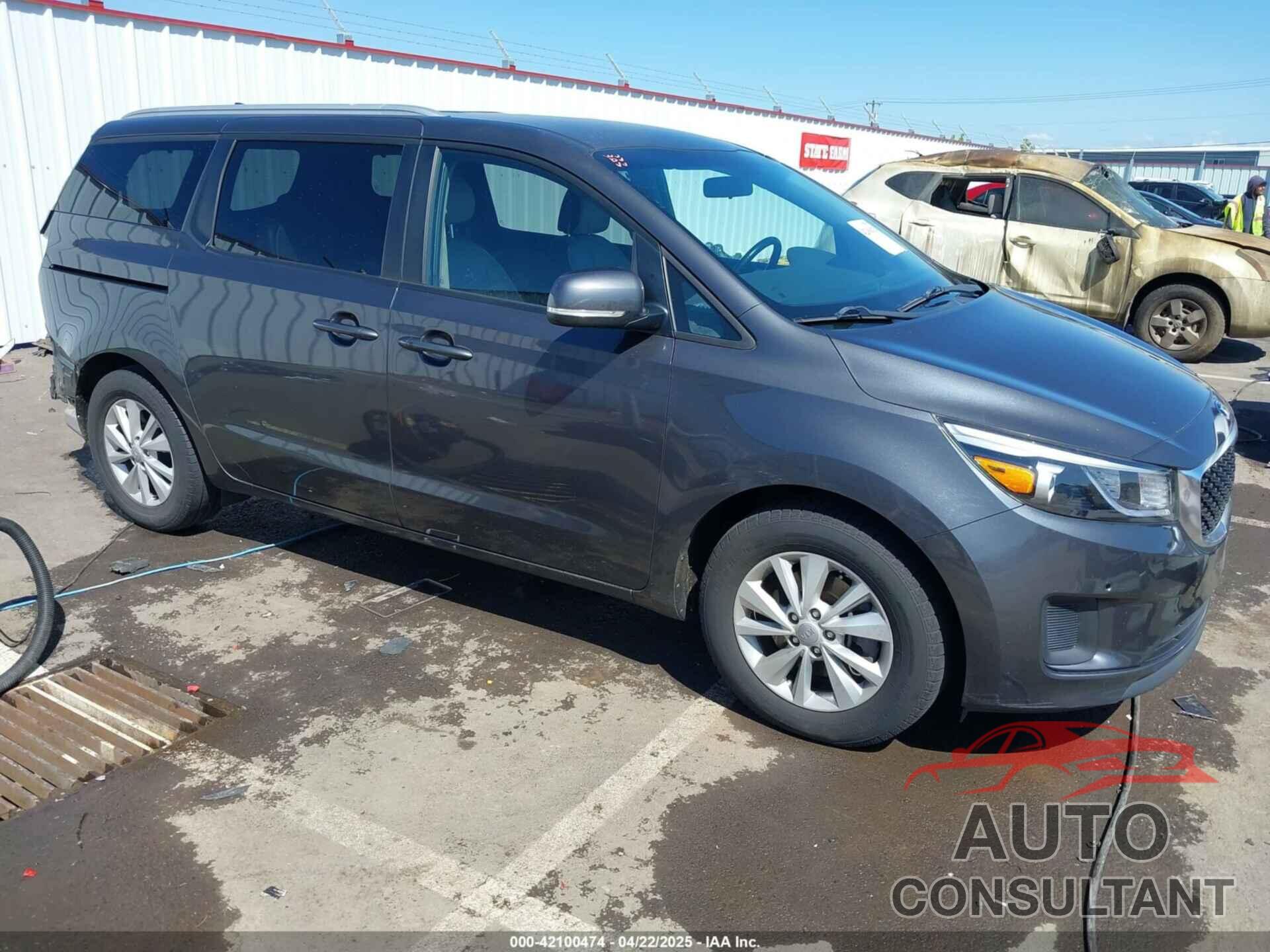 KIA SEDONA 2017 - KNDMB5C13H6247373