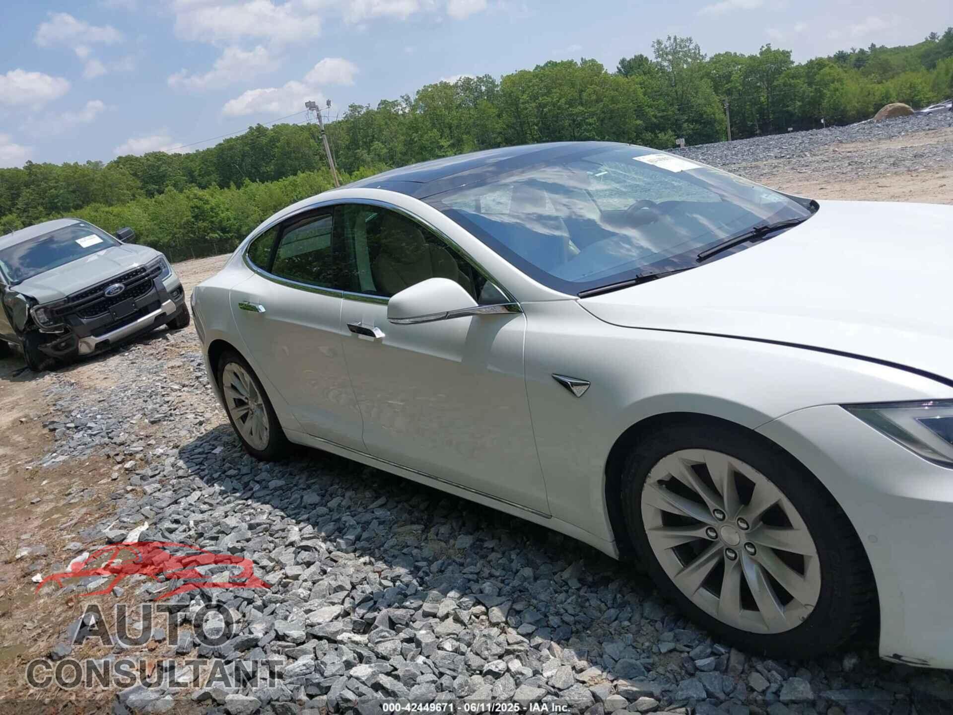 TESLA MODEL S 2017 - 5YJSA1E28HF199074
