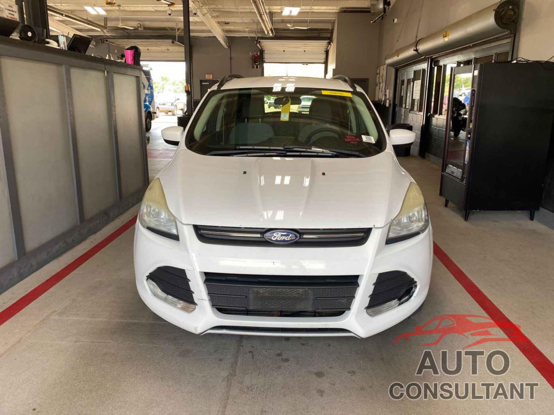 FORD ESCAPE 2015 - 1FMCU9G90FUB82807