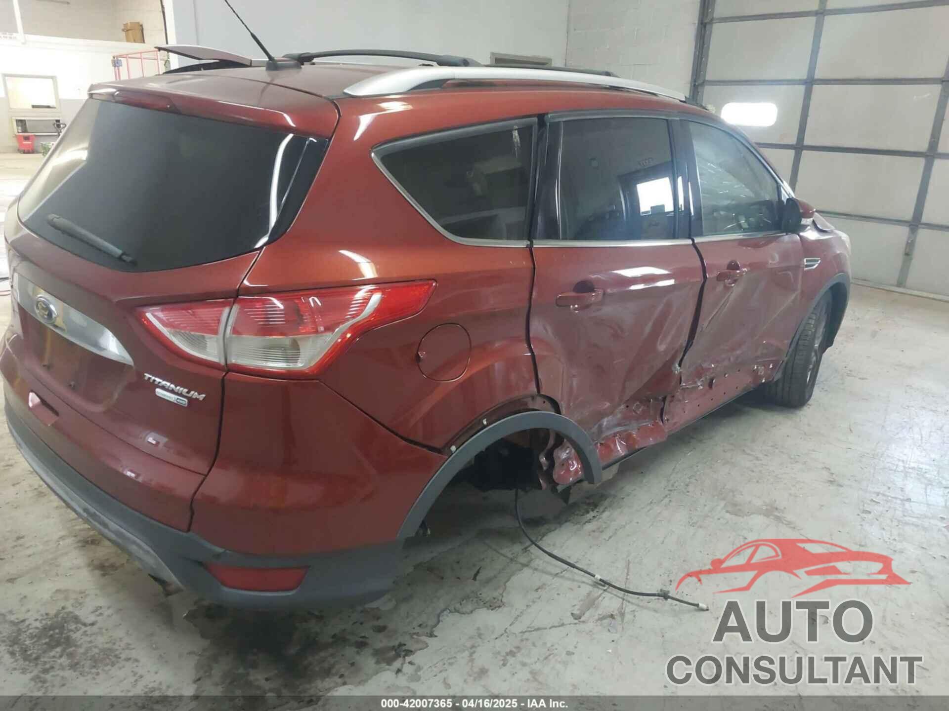 FORD ESCAPE 2016 - 1FMCU9J90GUB18499