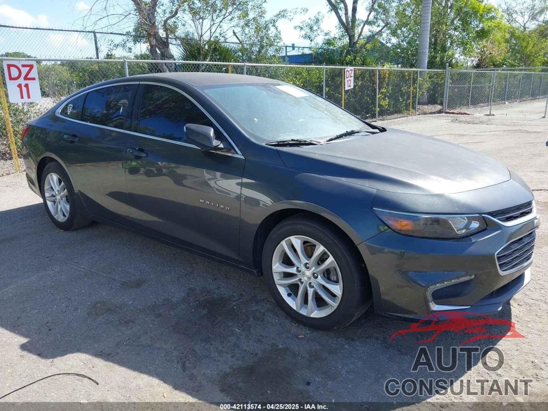CHEVROLET MALIBU 2017 - 1G1ZE5ST3HF248502