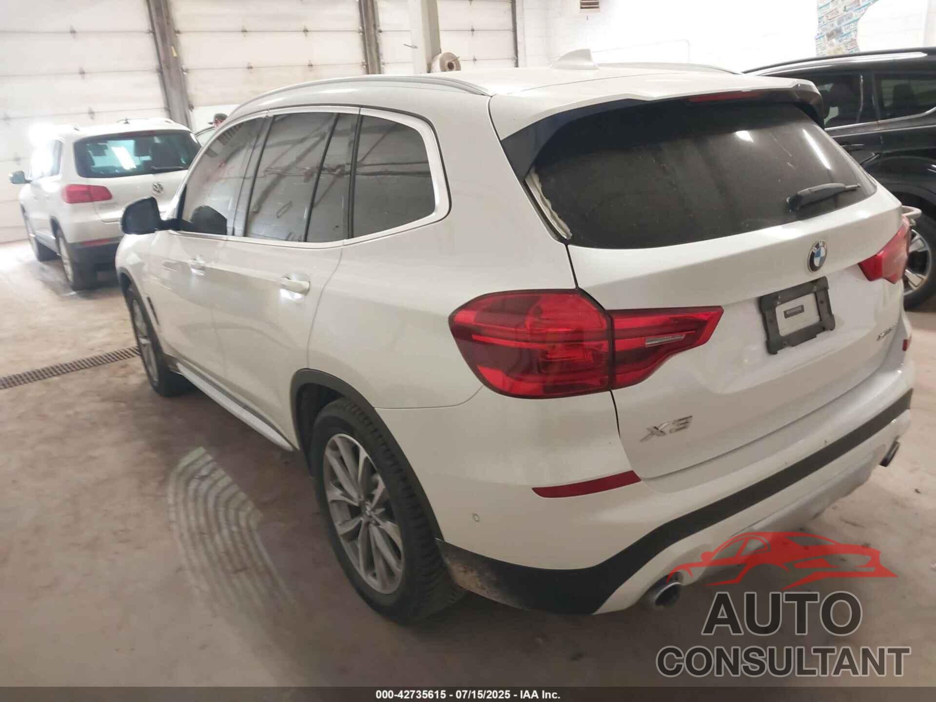 BMW X3 2019 - 5UXTR9C52KLE12017
