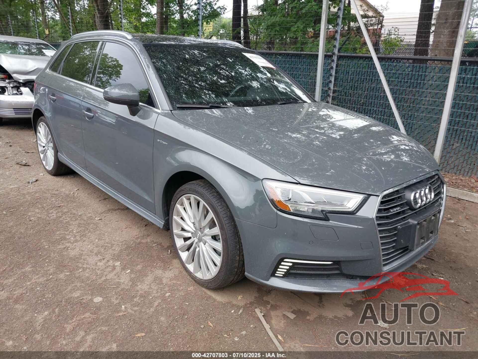 AUDI A3 E-TRON 2017 - WAUTPBFF5HA040769