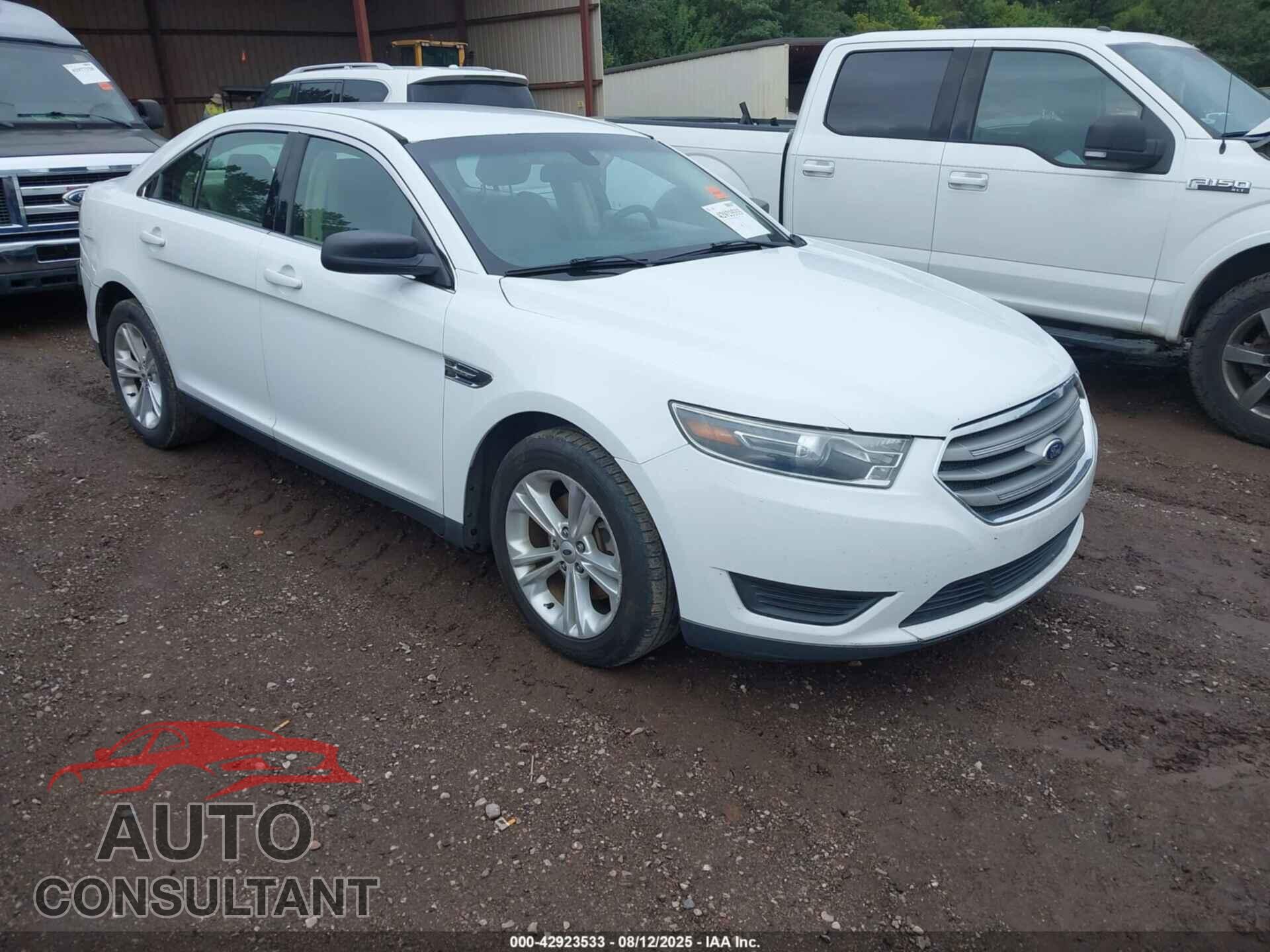 FORD TAURUS 2015 - 1FAHP2D84FG160026