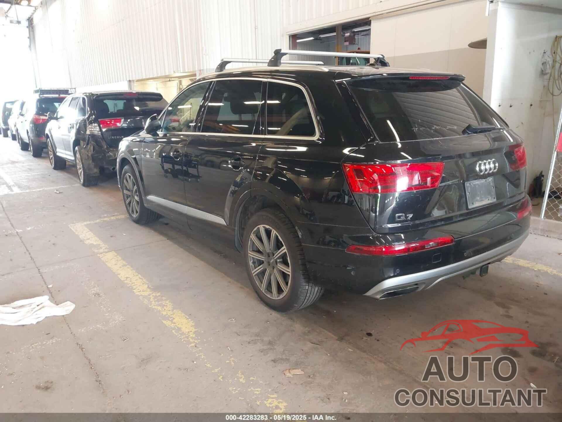 AUDI Q7 2019 - WA1LAAF73KD020866