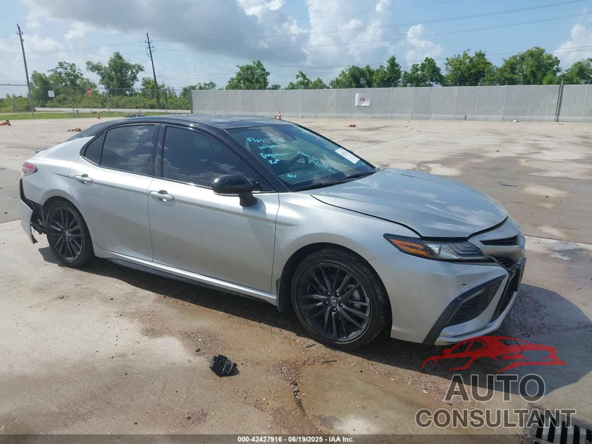 TOYOTA CAMRY 2023 - 4T1K61AK6PU079928