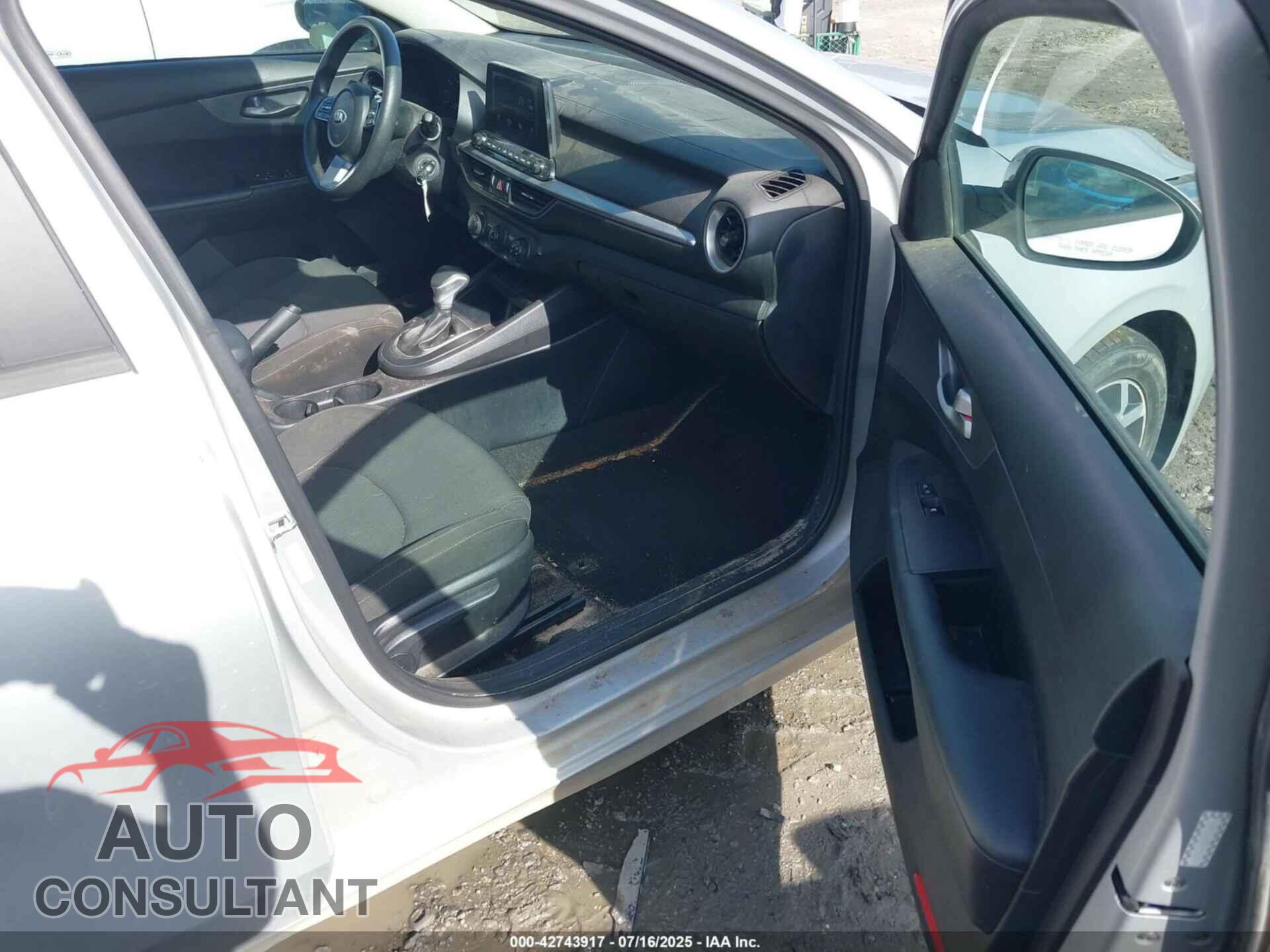KIA FORTE 2021 - 3KPF24AD7ME318479