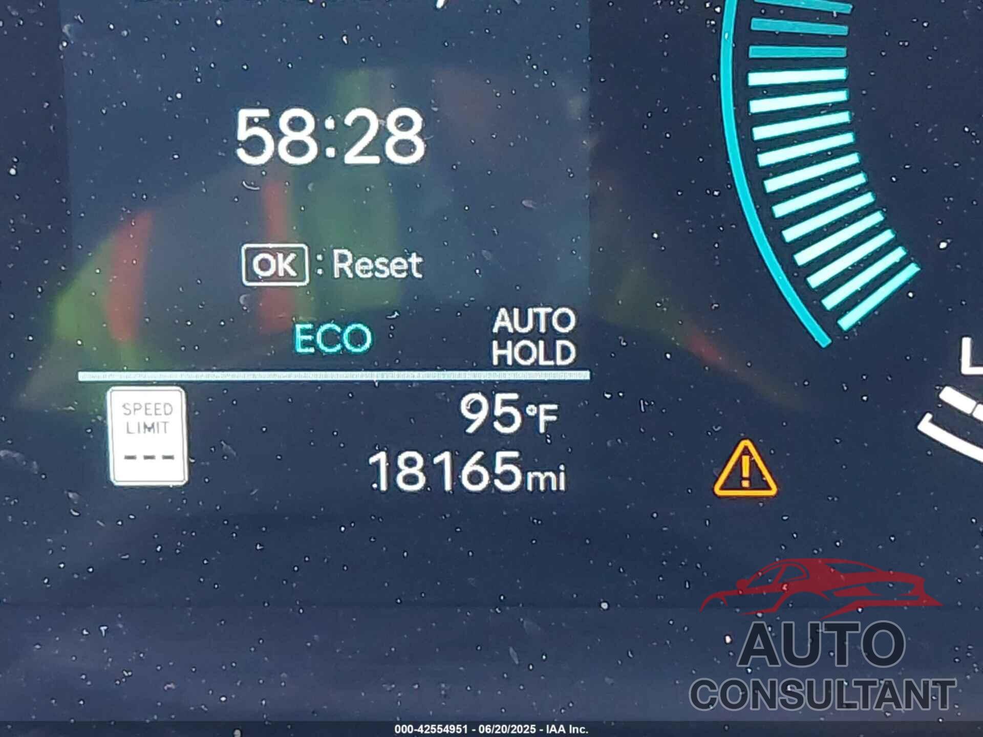 HYUNDAI SONATA HYBRID 2024 - KMHL34JJ1RA099255