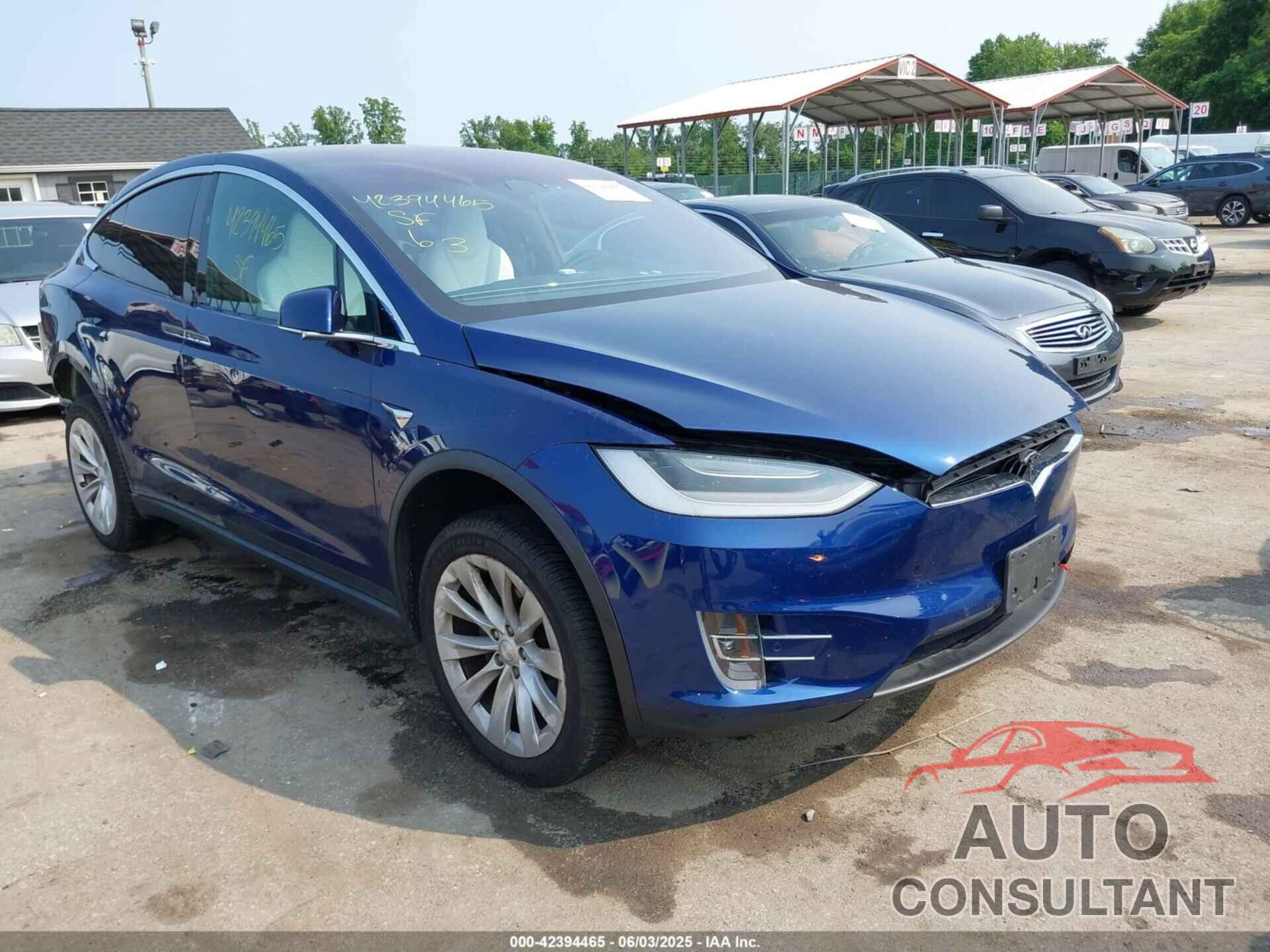 TESLA MODEL X 2018 - 5YJXCAE21JF142592