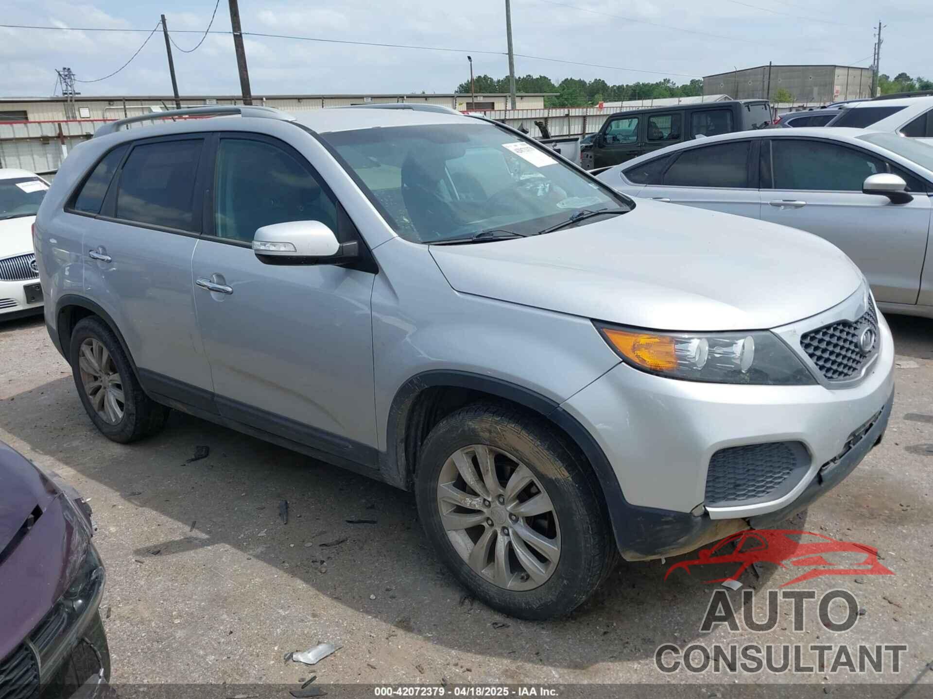 KIA SORENTO 2011 - 5XYKT4A26BG095636