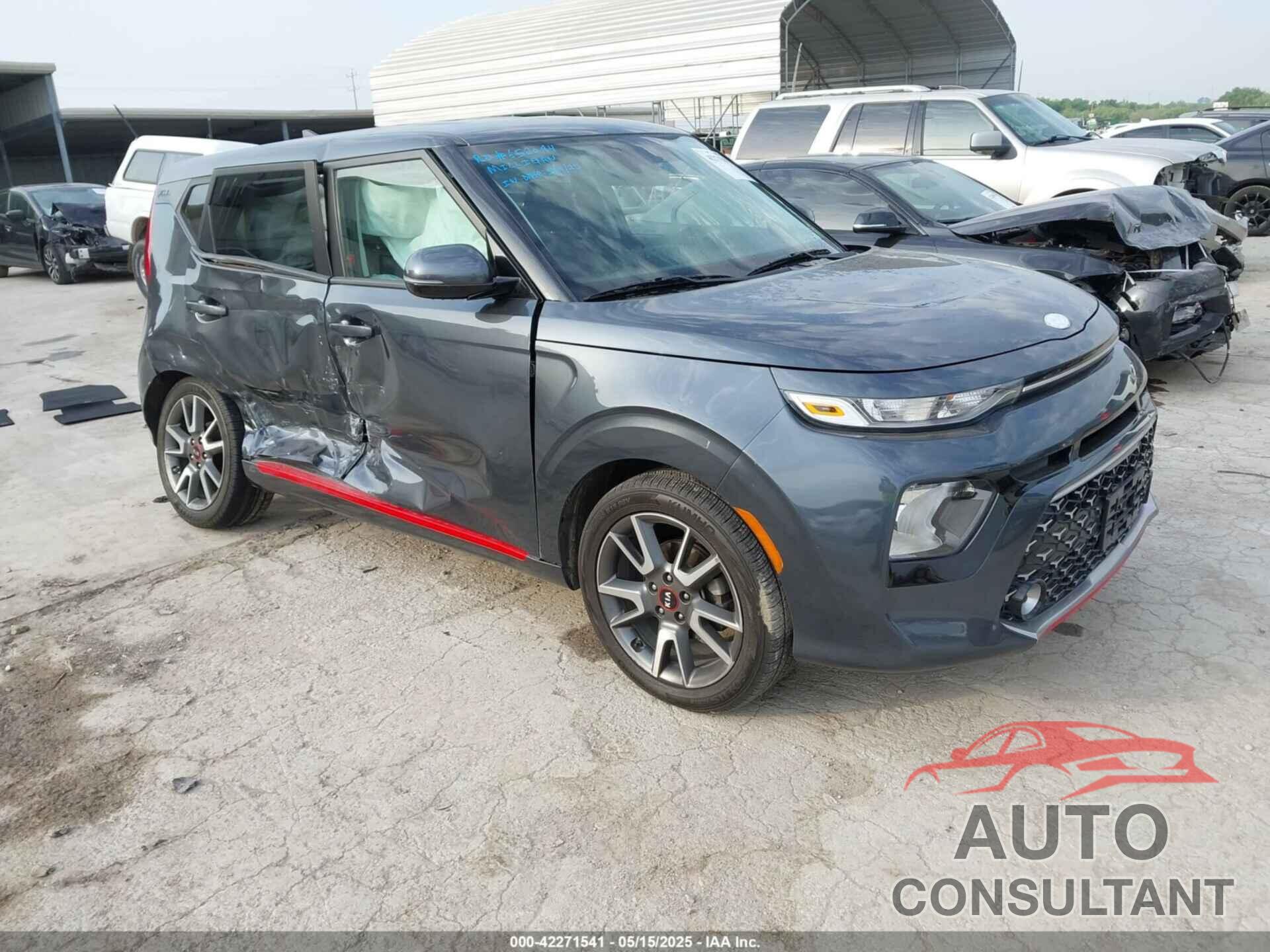 KIA SOUL 2020 - KNDJ63AU4L7055326
