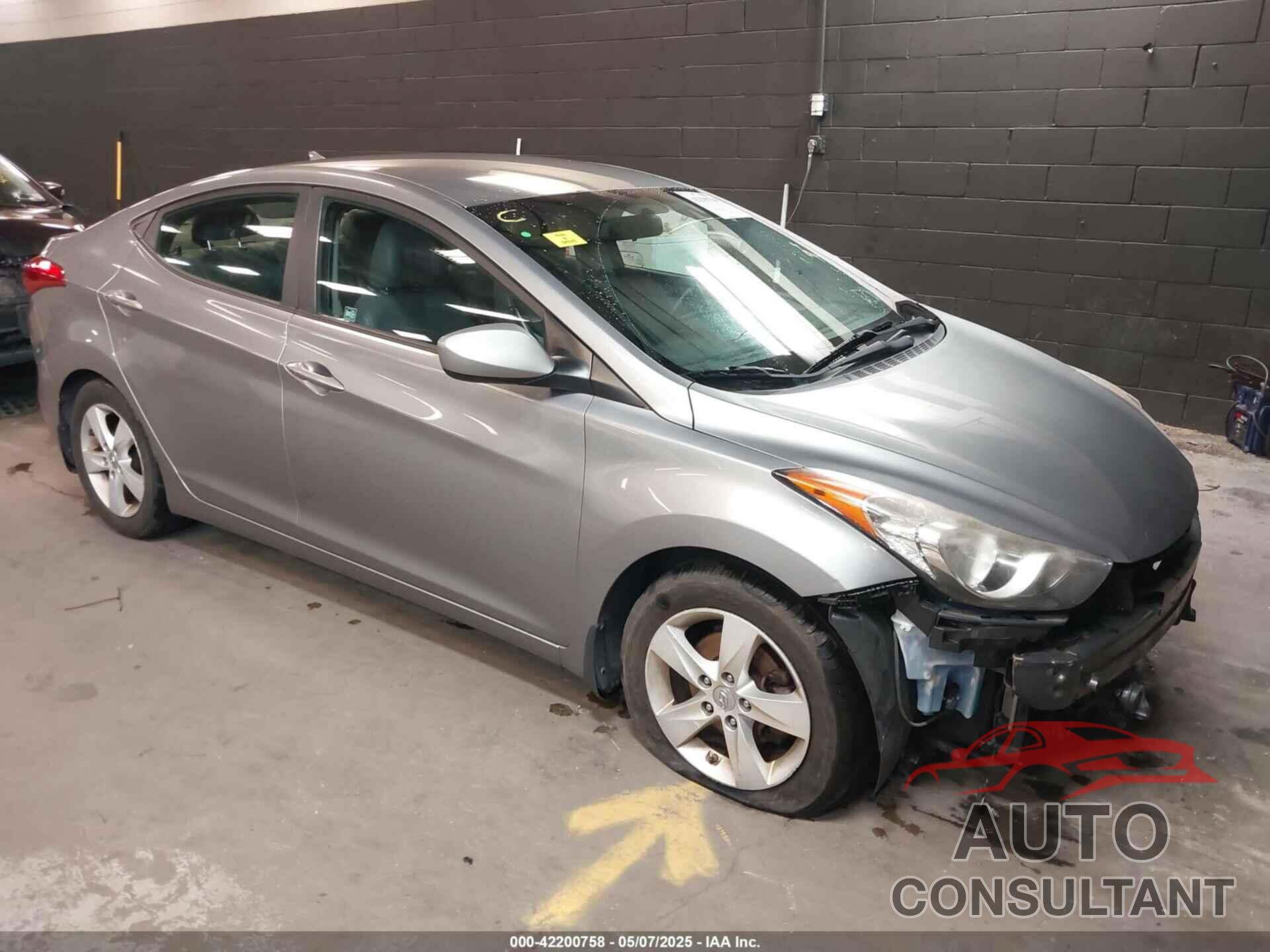 HYUNDAI ELANTRA 2013 - KMHDH4AE1DU613816