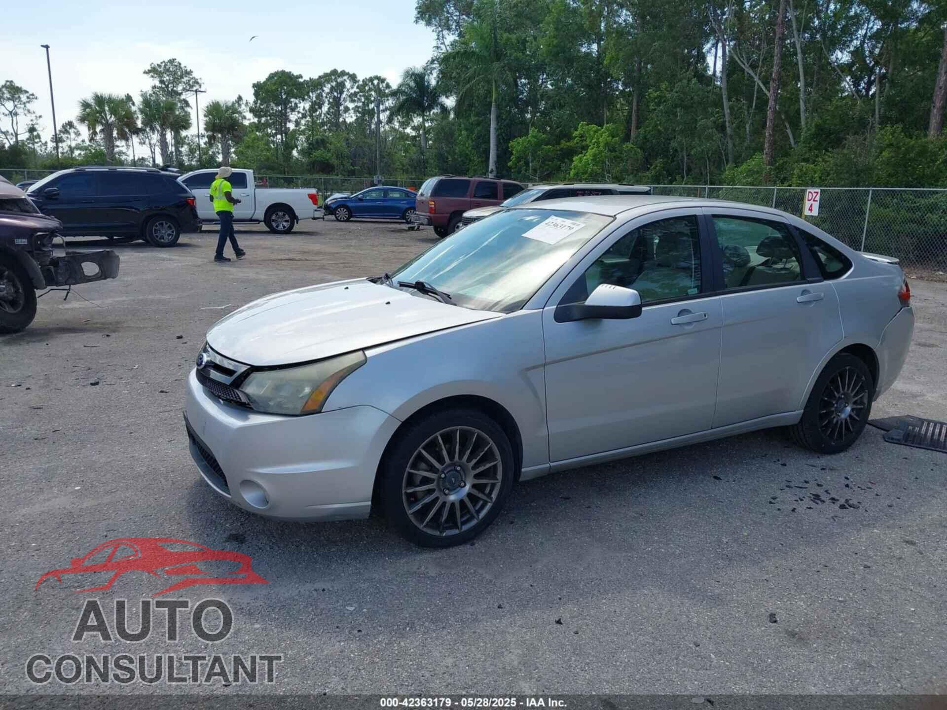 FORD FOCUS 2011 - 1FAHP3GN6BW129979