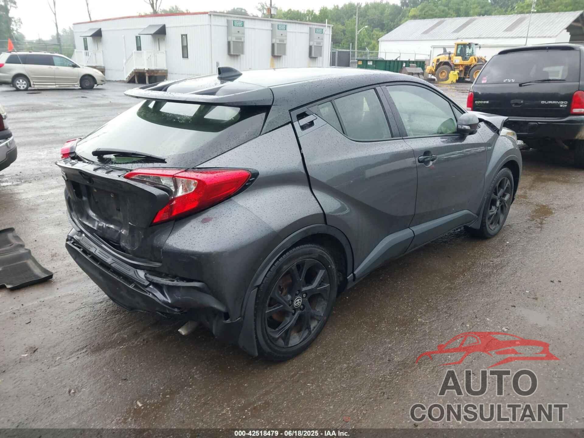 TOYOTA C-HR 2021 - JTNKHMBXXM1111296