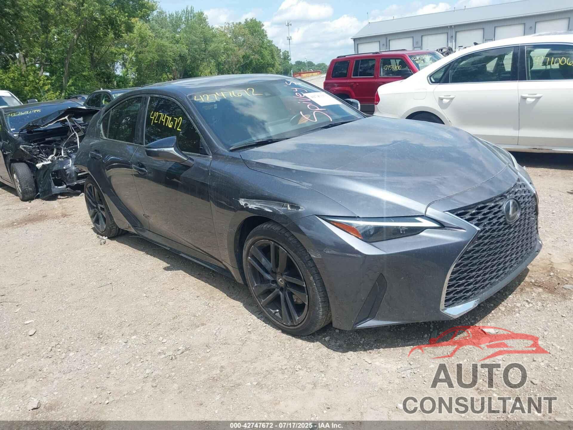 LEXUS IS 300 2021 - JTHC81F27M5046064