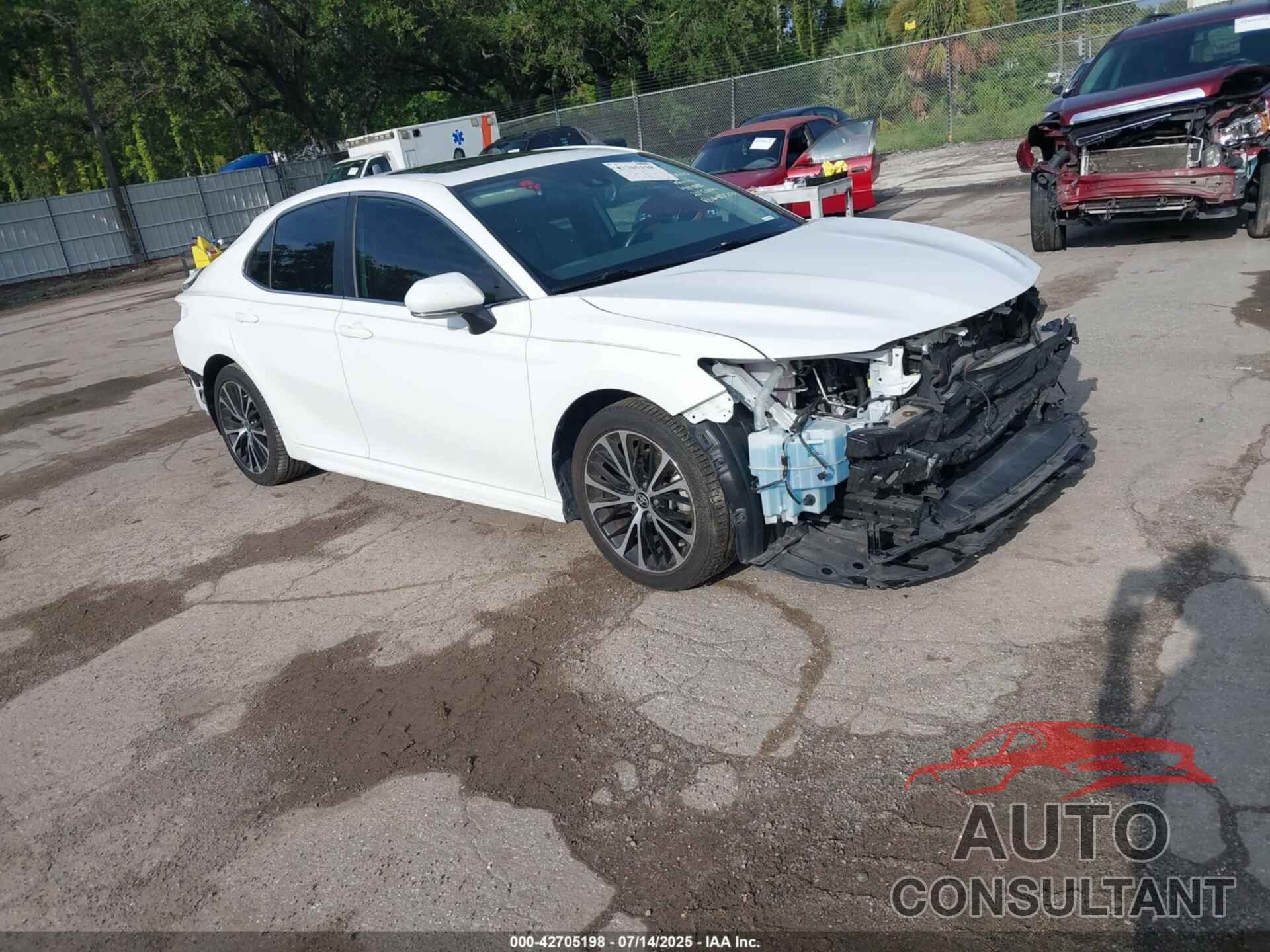 TOYOTA CAMRY 2020 - 4T1J11AK8LU505560