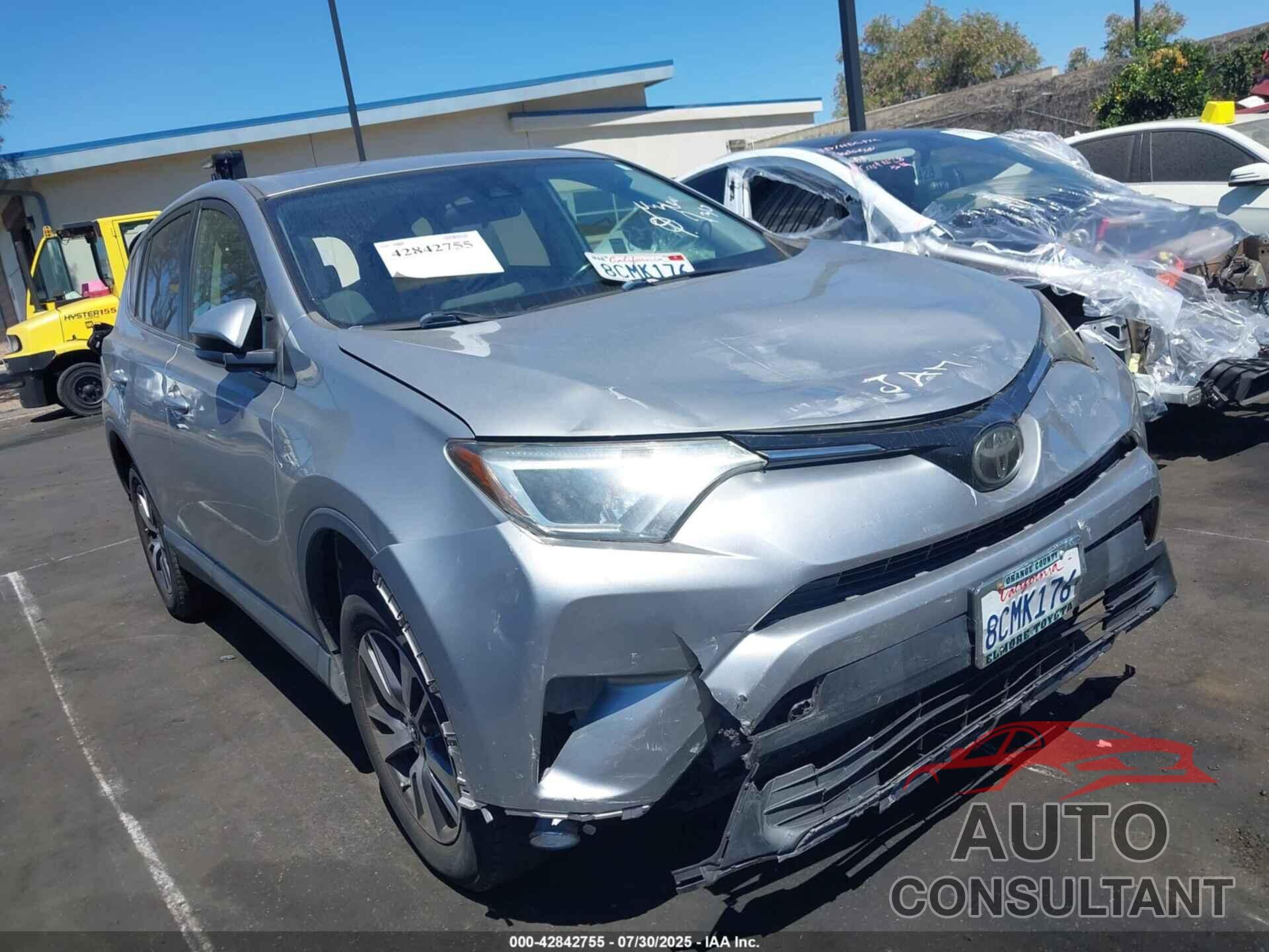 TOYOTA RAV4 2018 - JTMWFREV3JJ171709