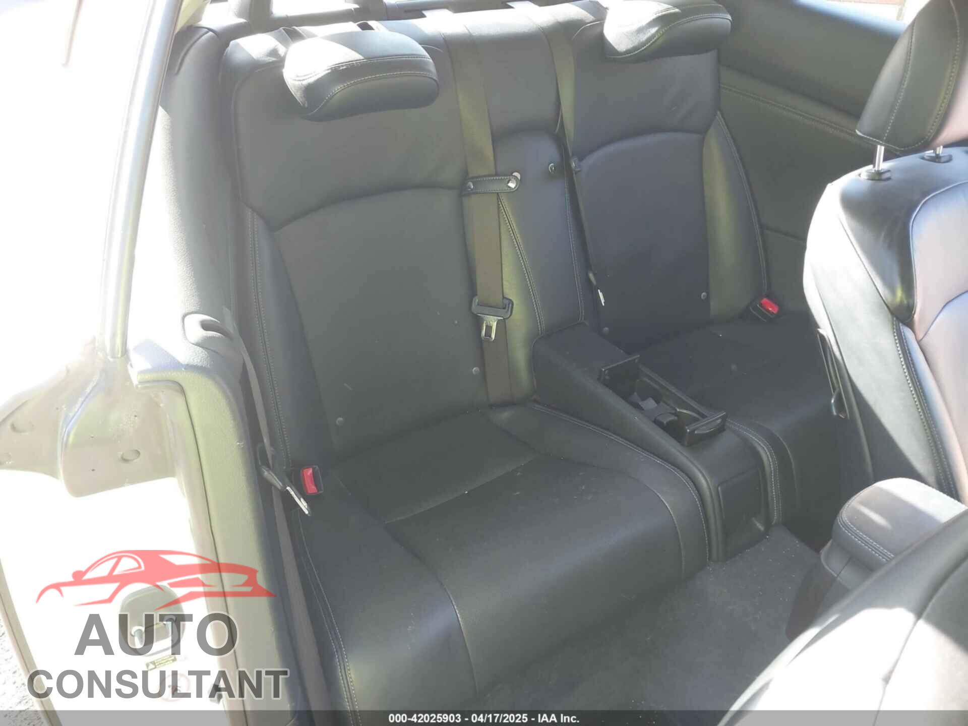 LEXUS IS 250C 2012 - JTHFF2C20C2524497